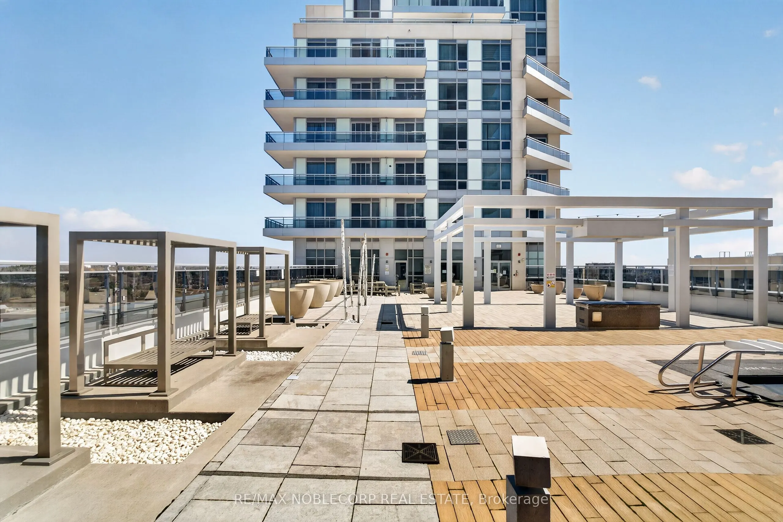 9199 Yonge Street N #102SE