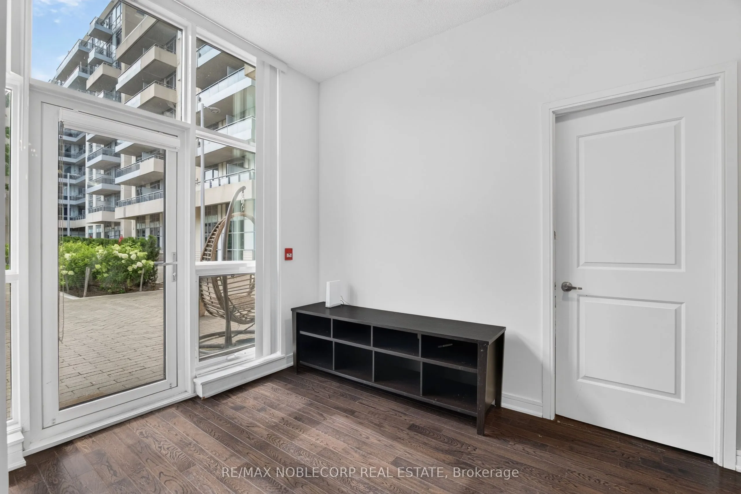 9199 Yonge Street N #102SE
