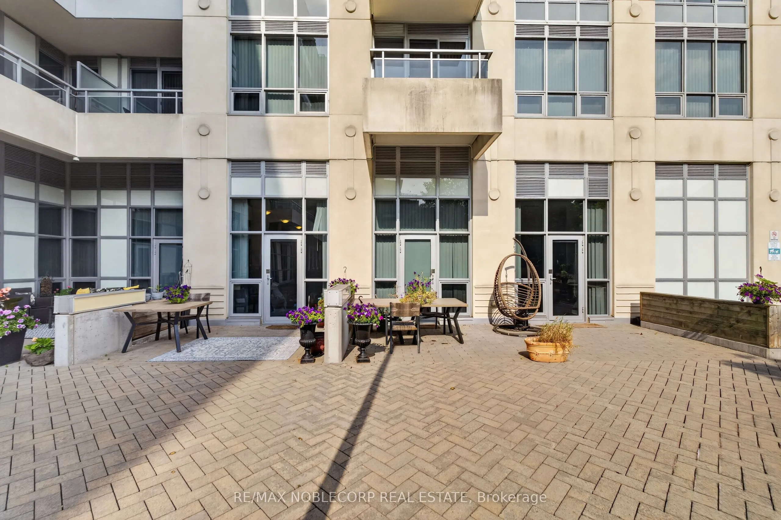 9199 Yonge Street N #102SE