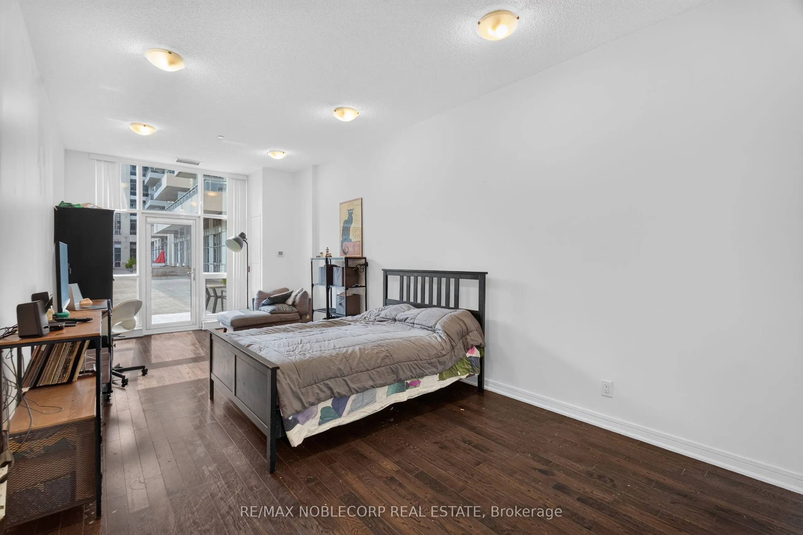 9199 Yonge Street N #102SE