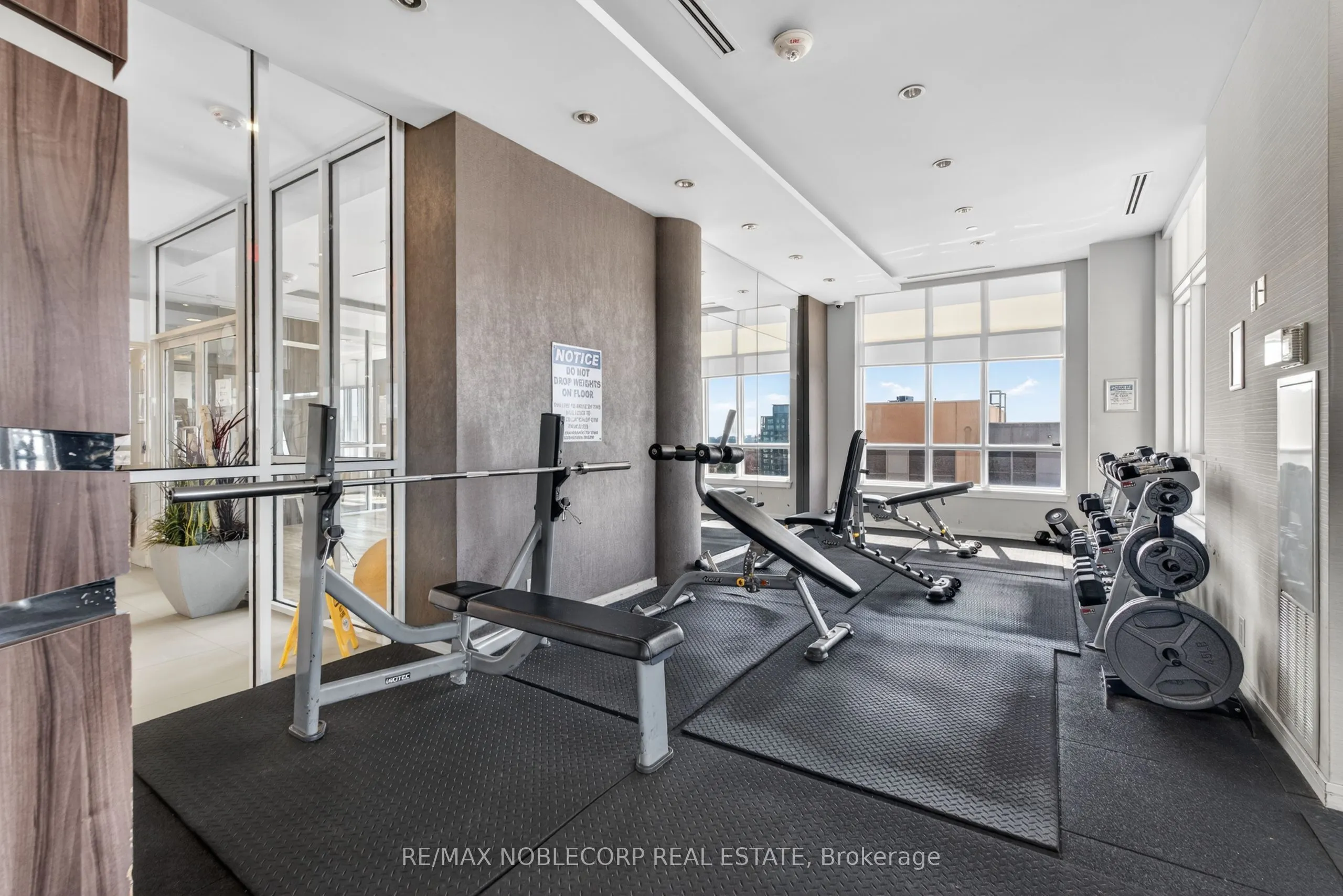 9199 Yonge Street N #102SE