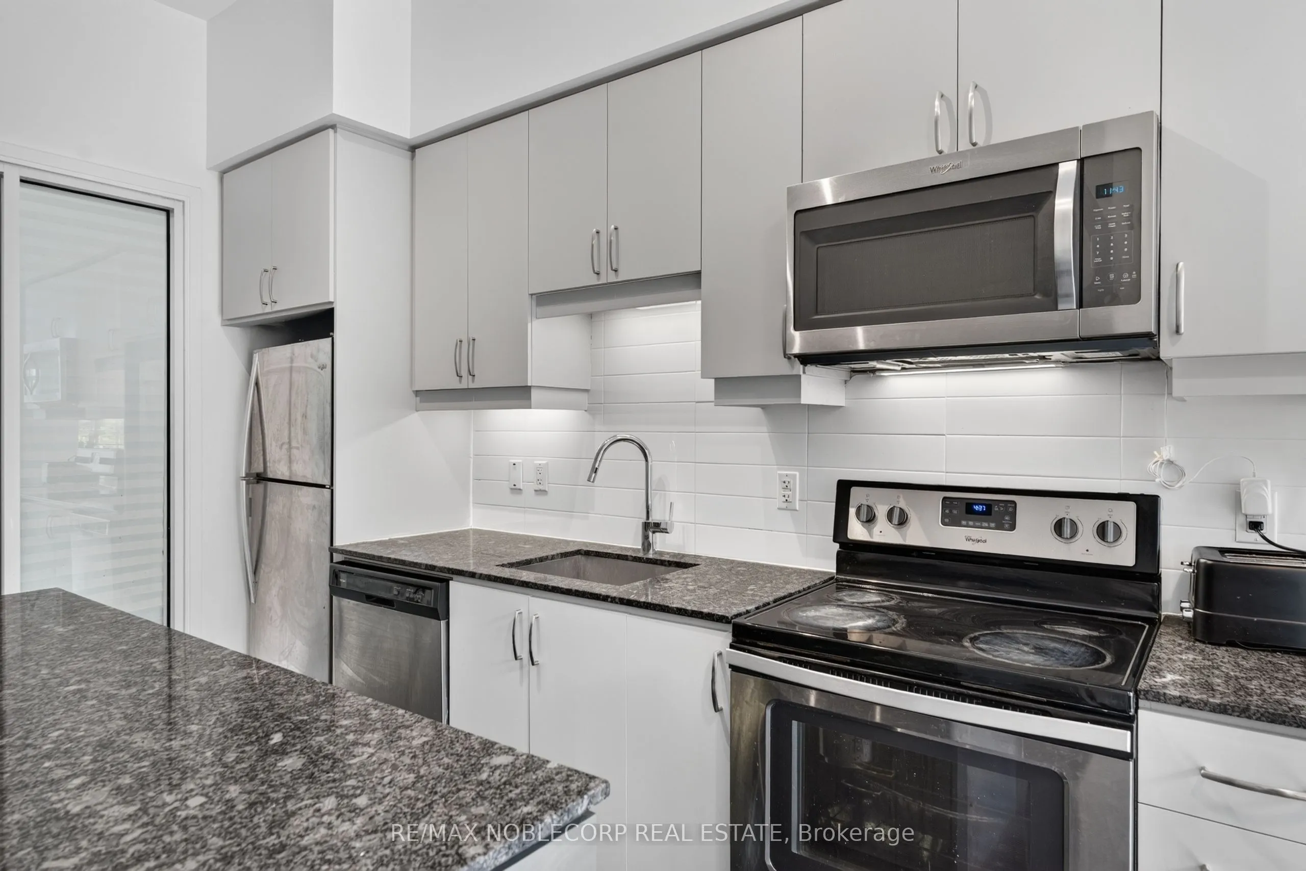 9199 Yonge Street N #102SE