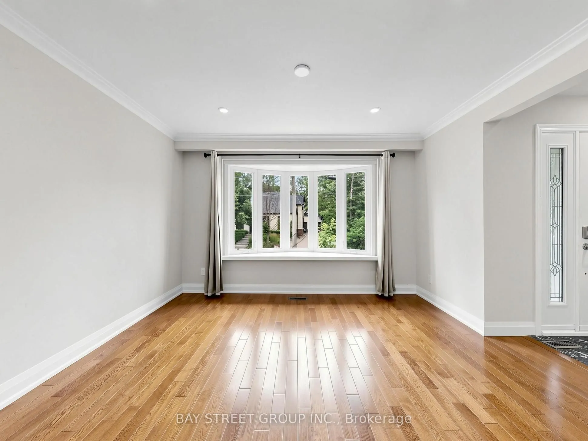 6 Albert Street