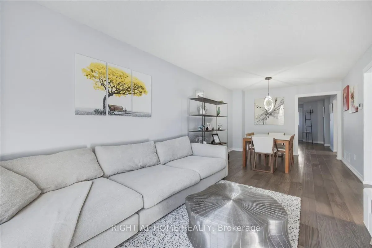 31 Sunbird Boulevard