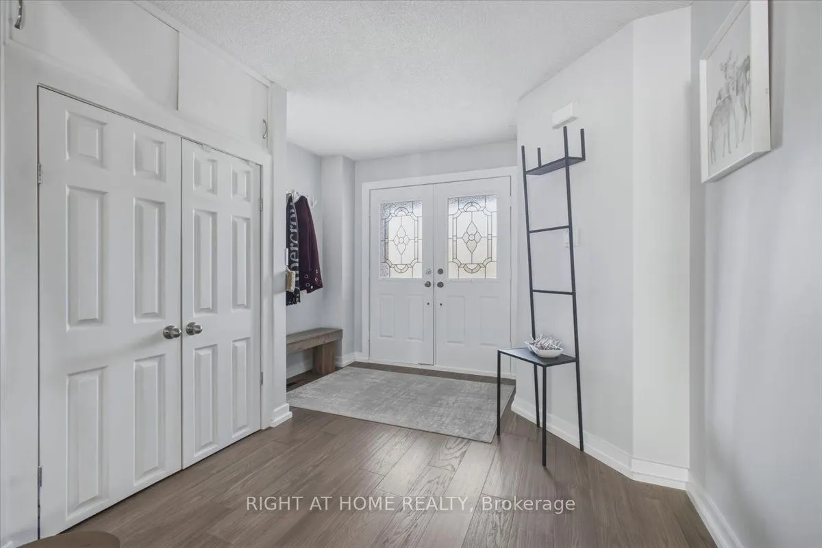 31 Sunbird Boulevard