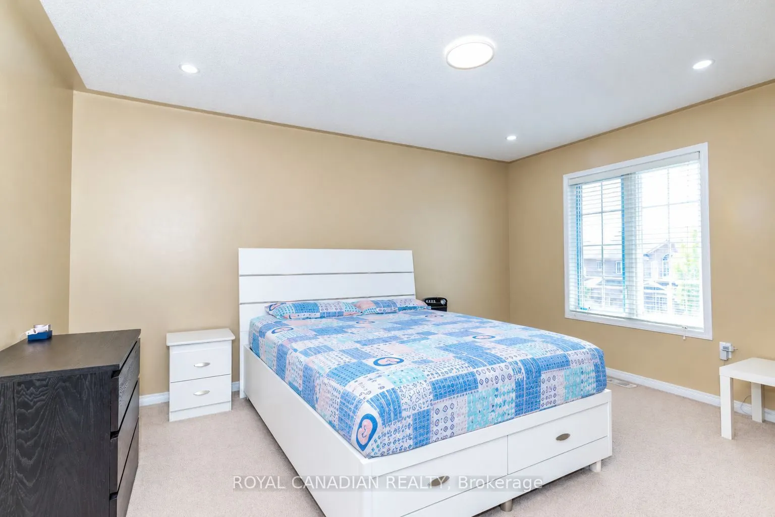 213 Richardson Crescent