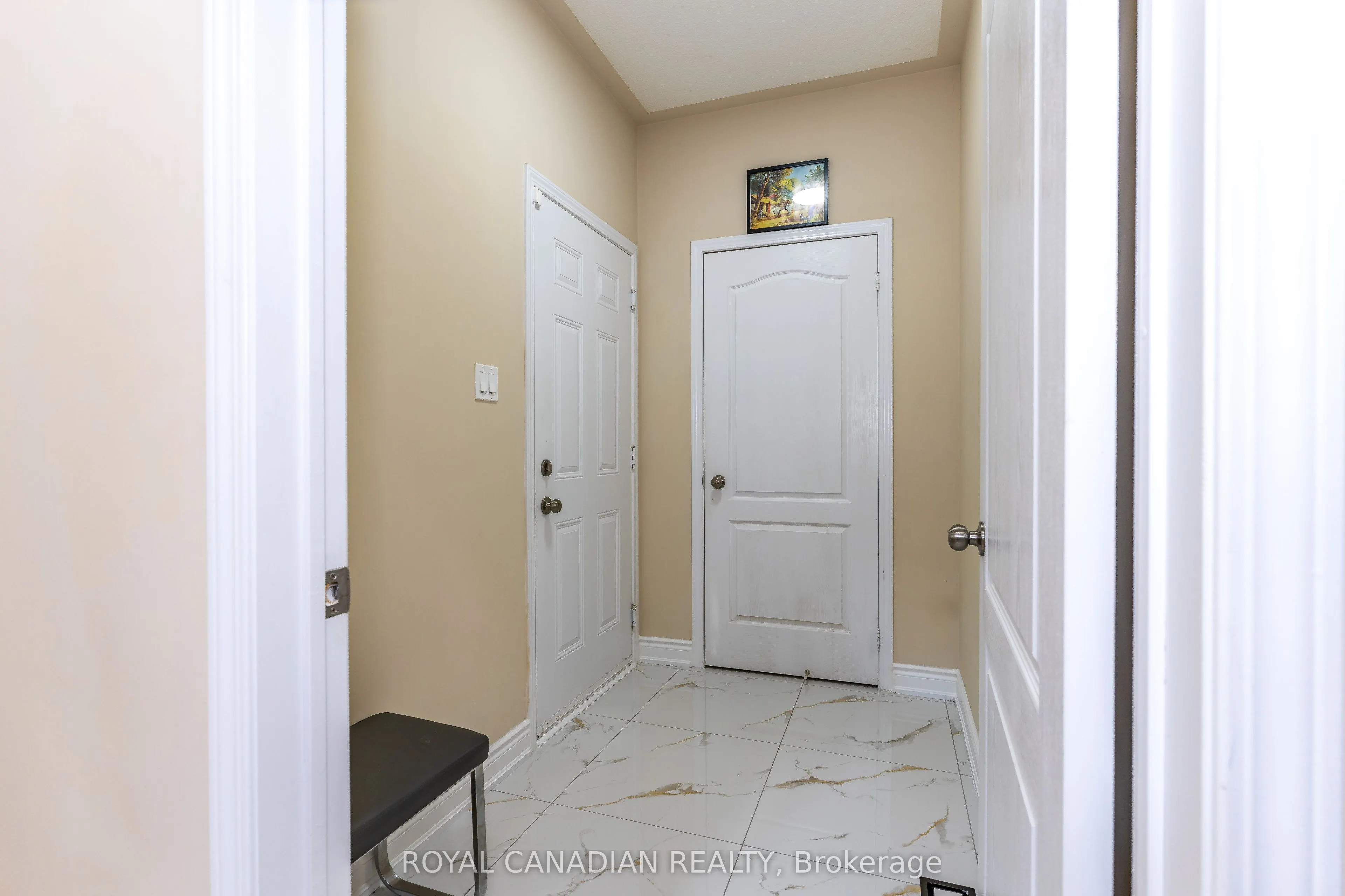 213 Richardson Crescent