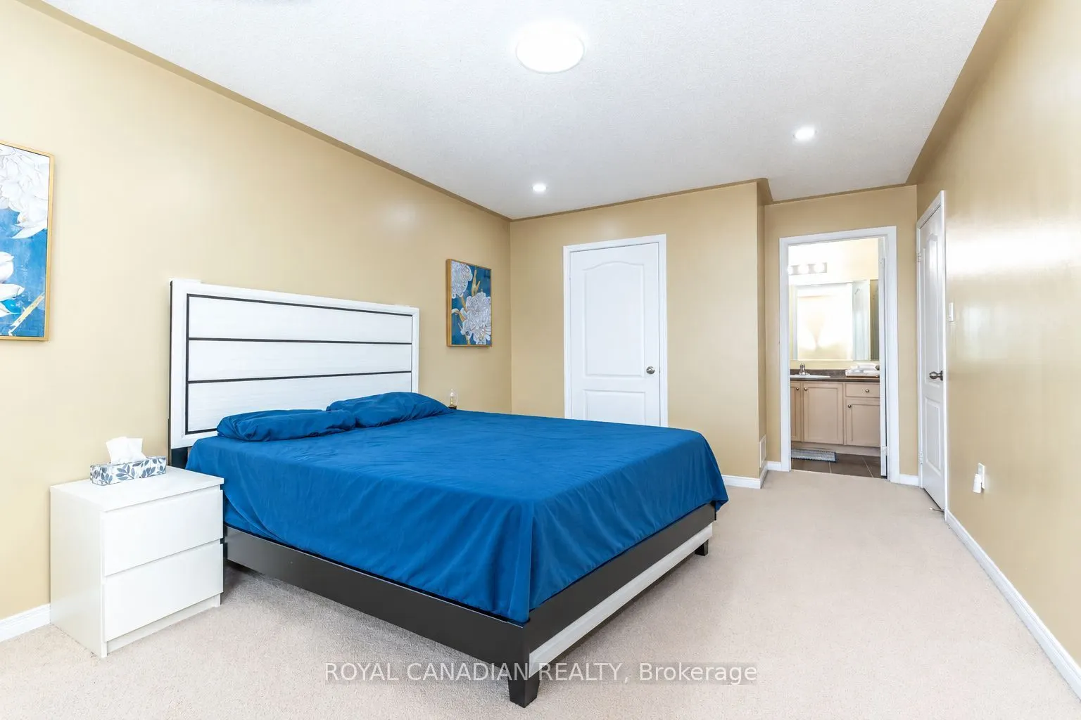 213 Richardson Crescent