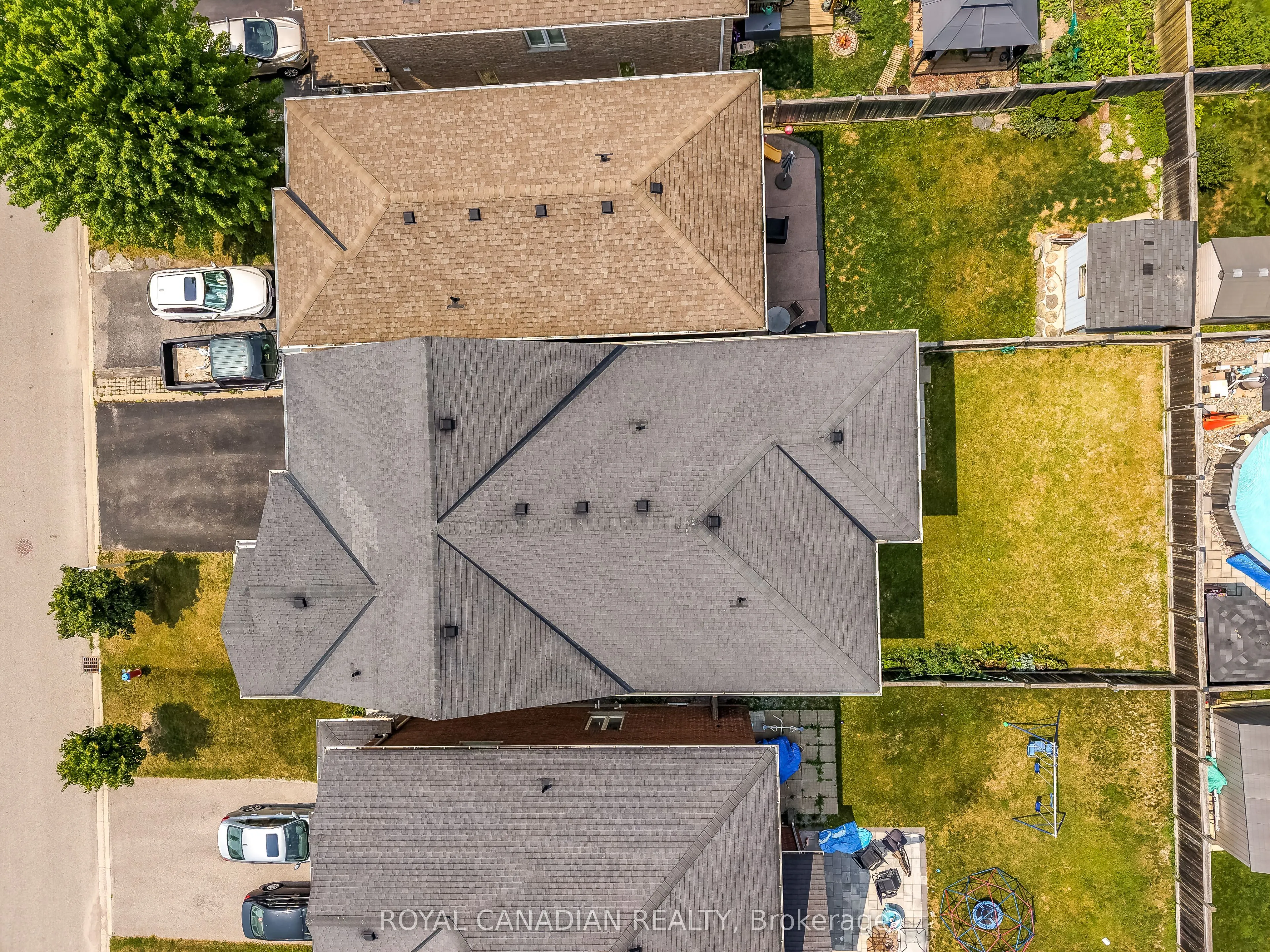 213 Richardson Crescent