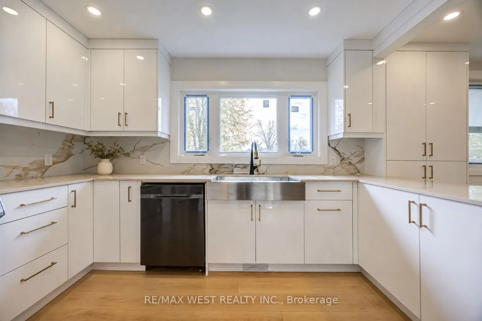 2636 9th Line