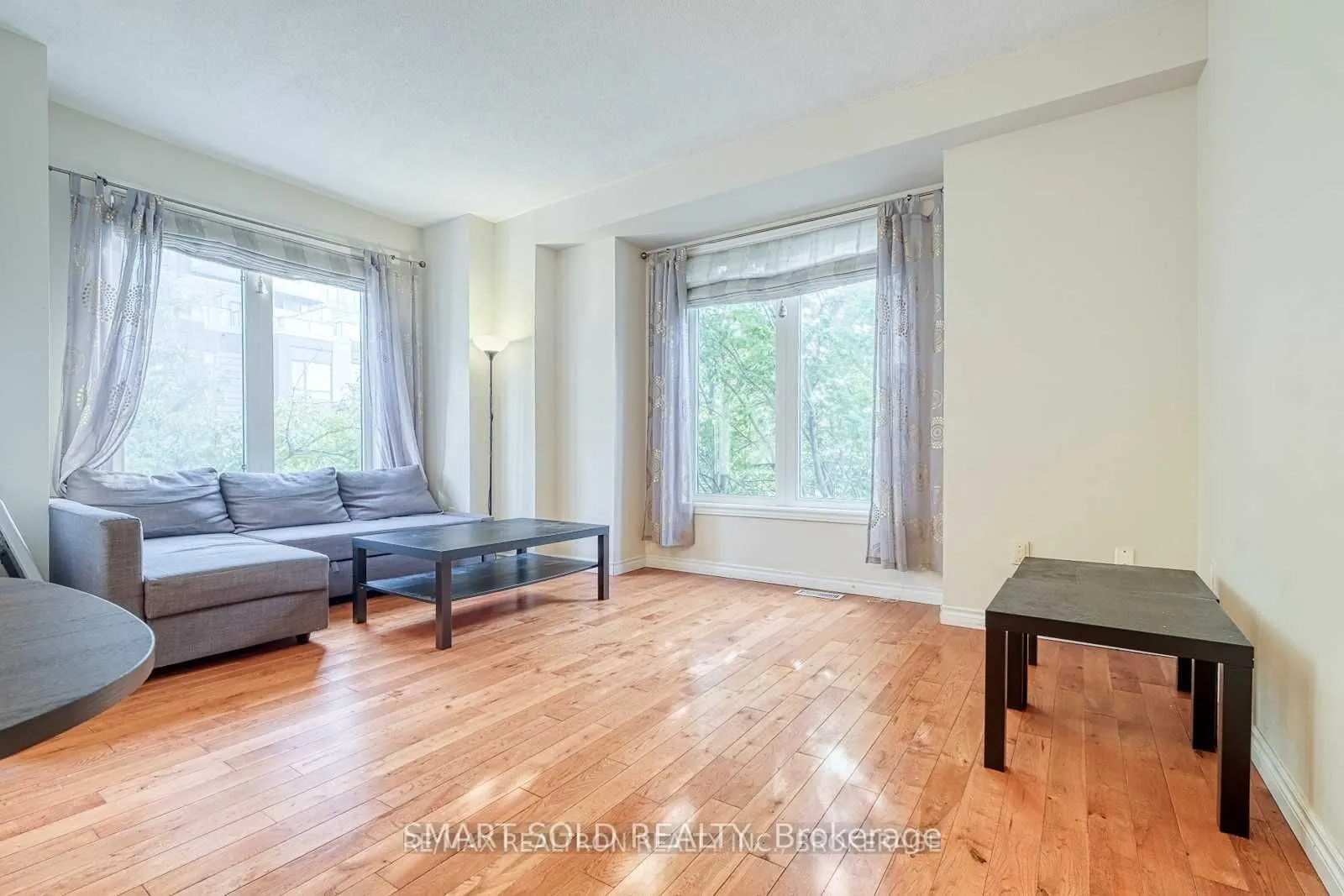 76E Leitchcroft Crescent #14