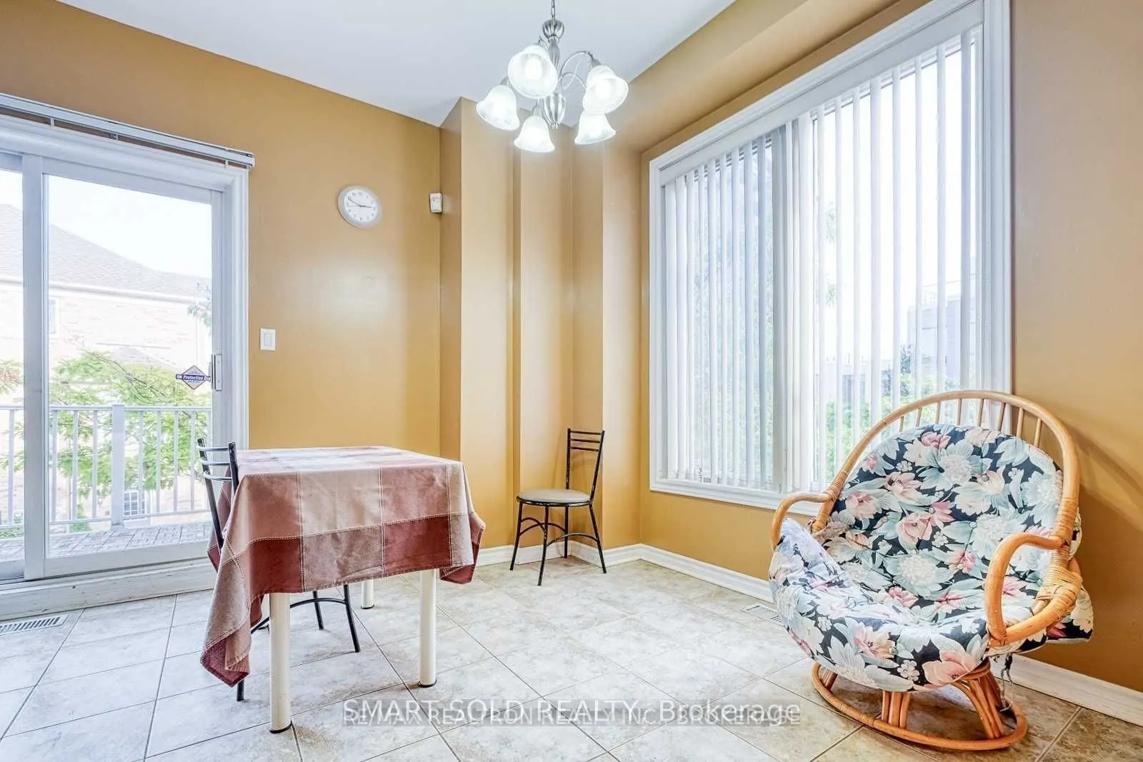 76E Leitchcroft Crescent #14