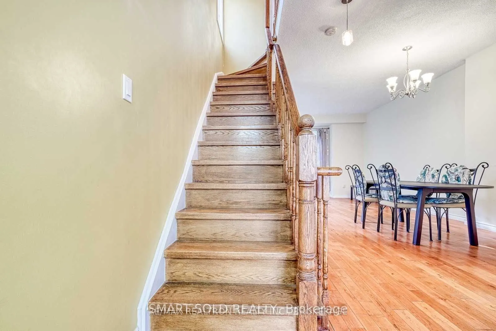 76E Leitchcroft Crescent #14
