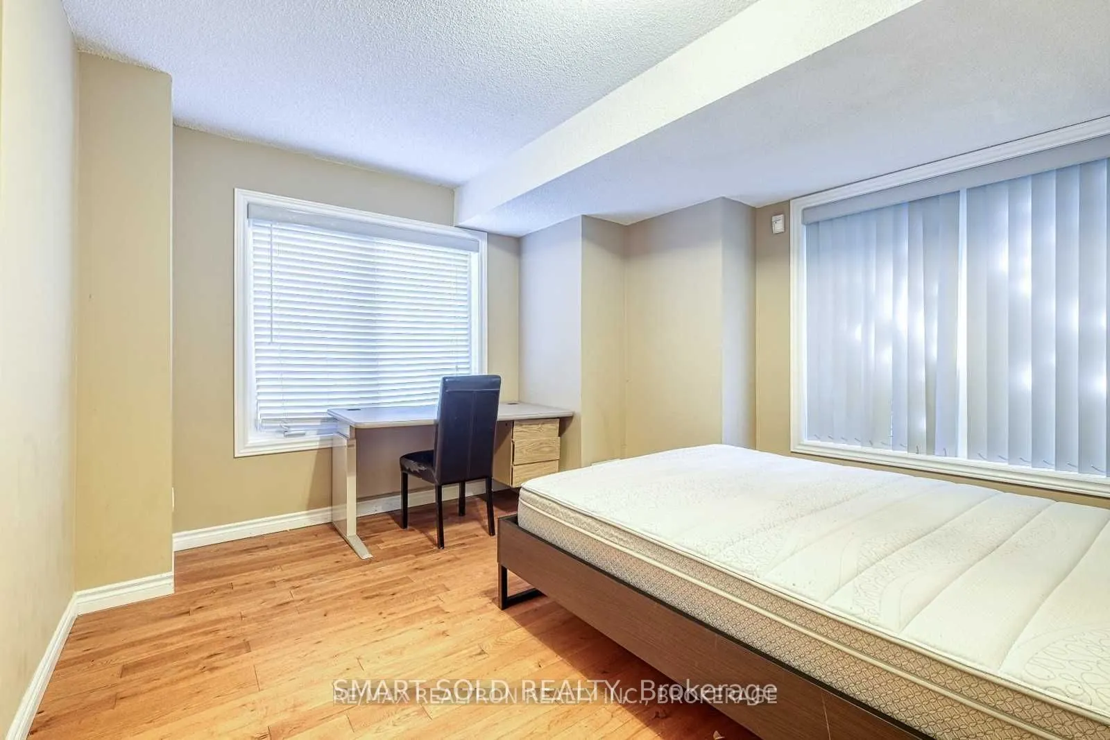 76E Leitchcroft Crescent #14