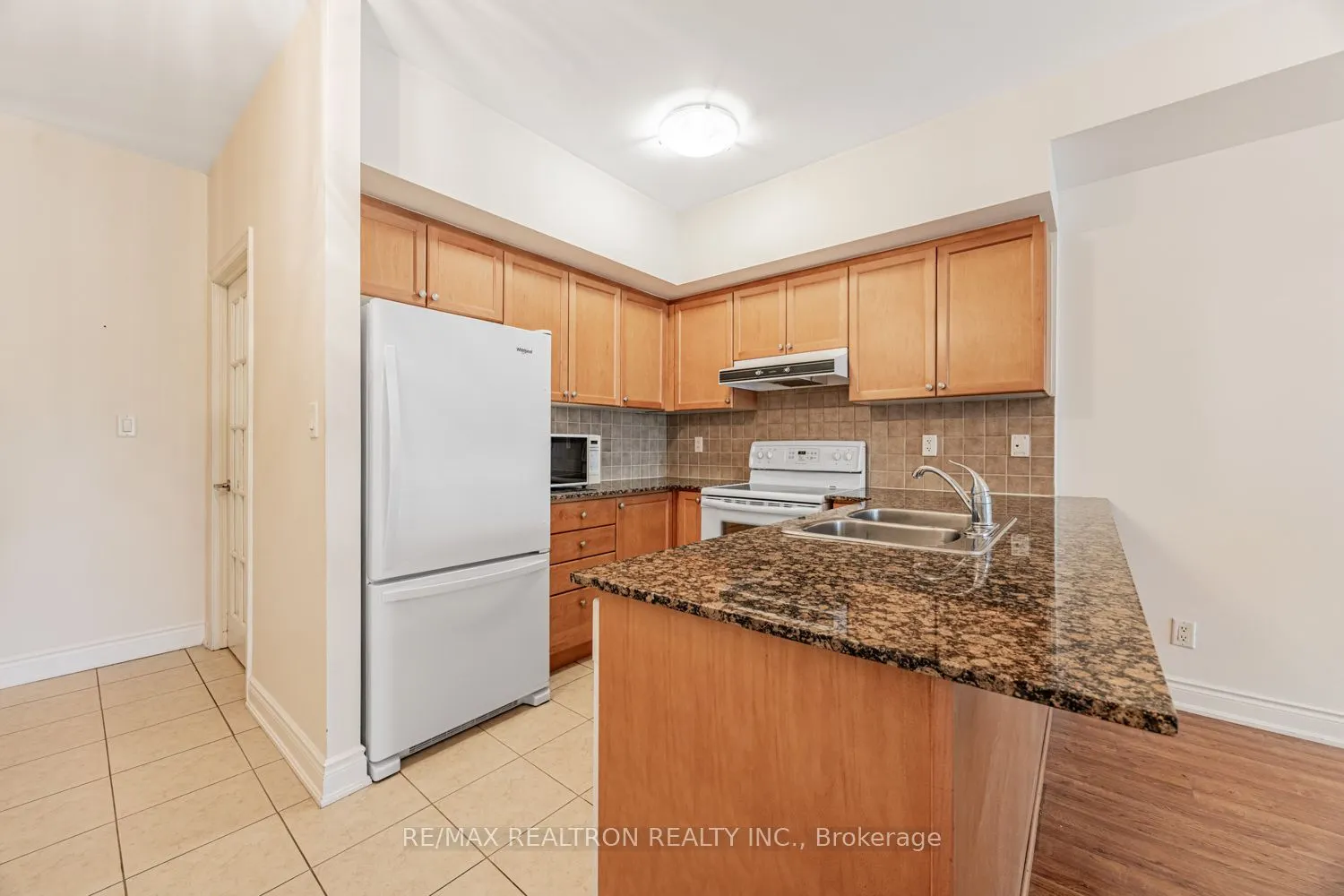 9901 Keele Street #207