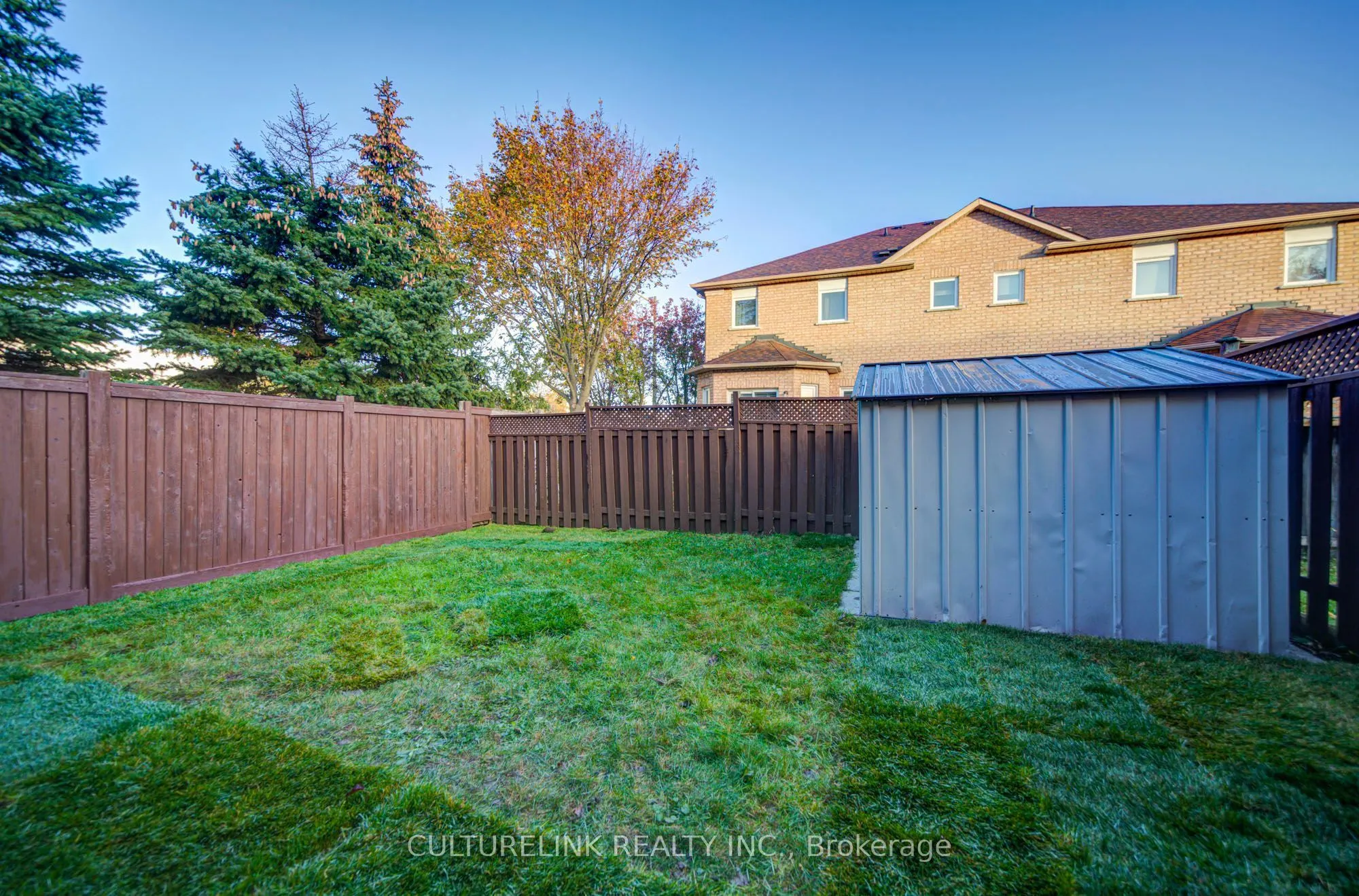 2 Hartwell Place