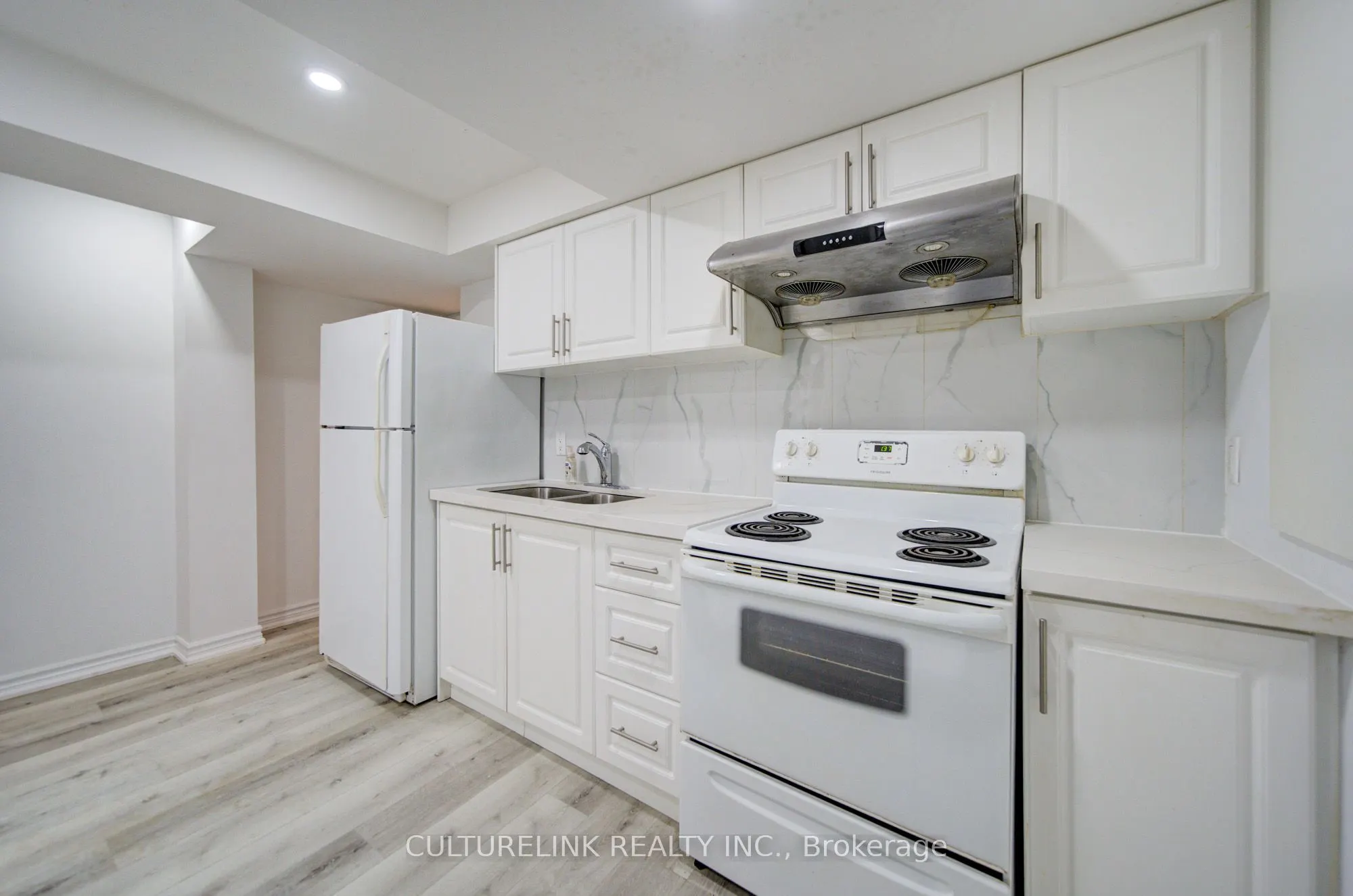 2 Hartwell Place