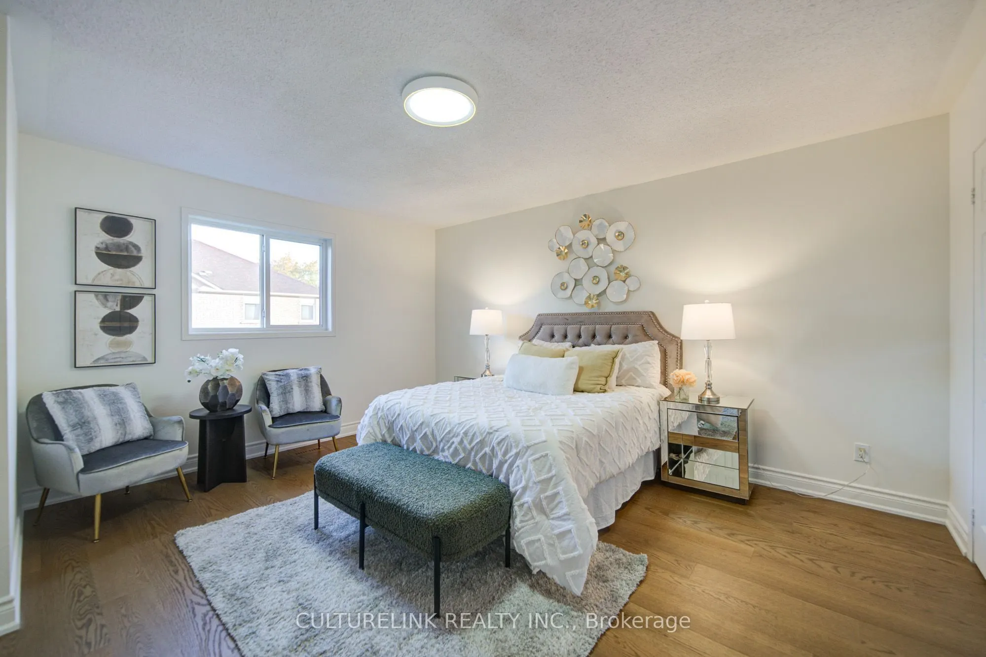 2 Hartwell Place