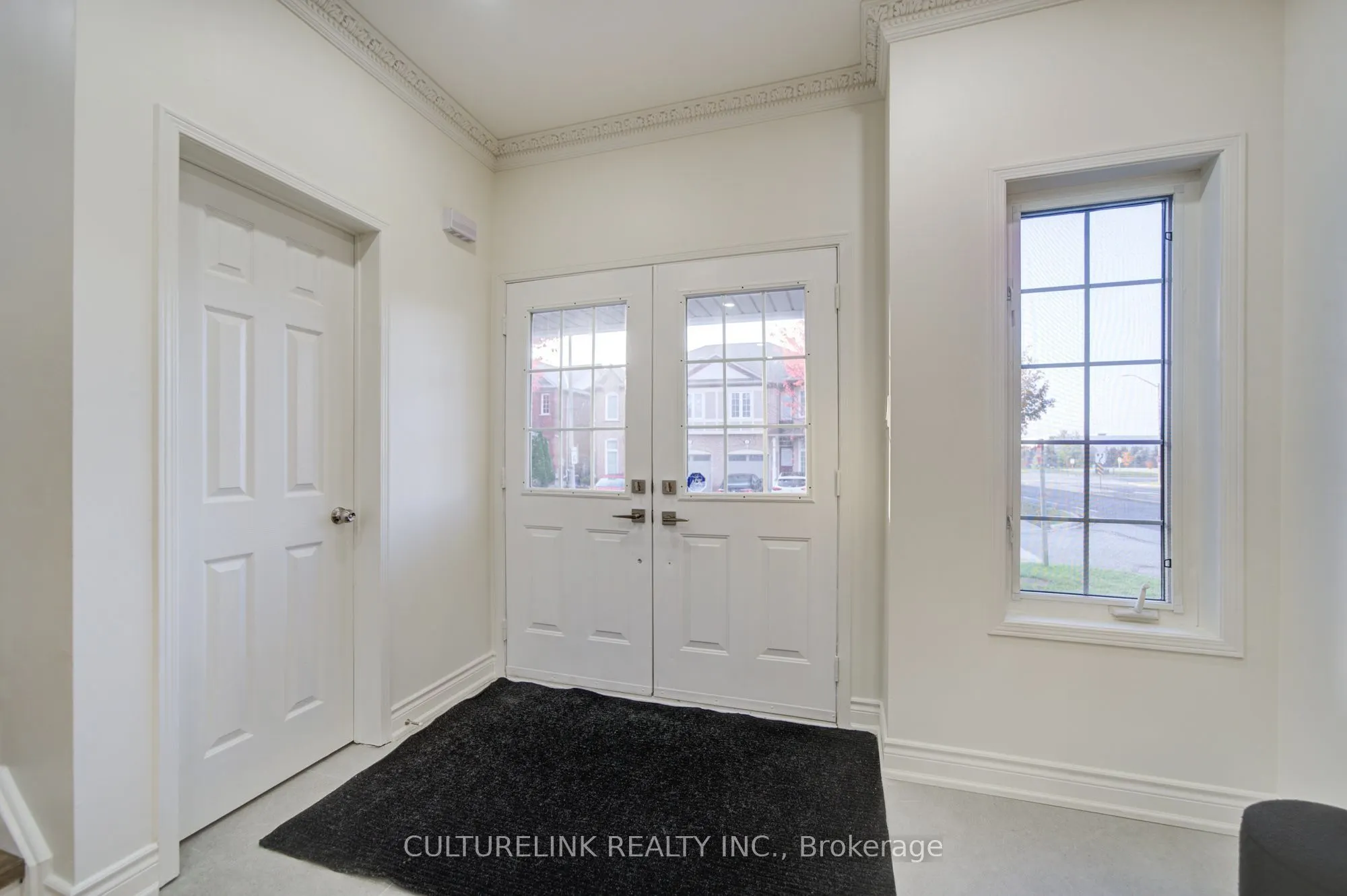 2 Hartwell Place