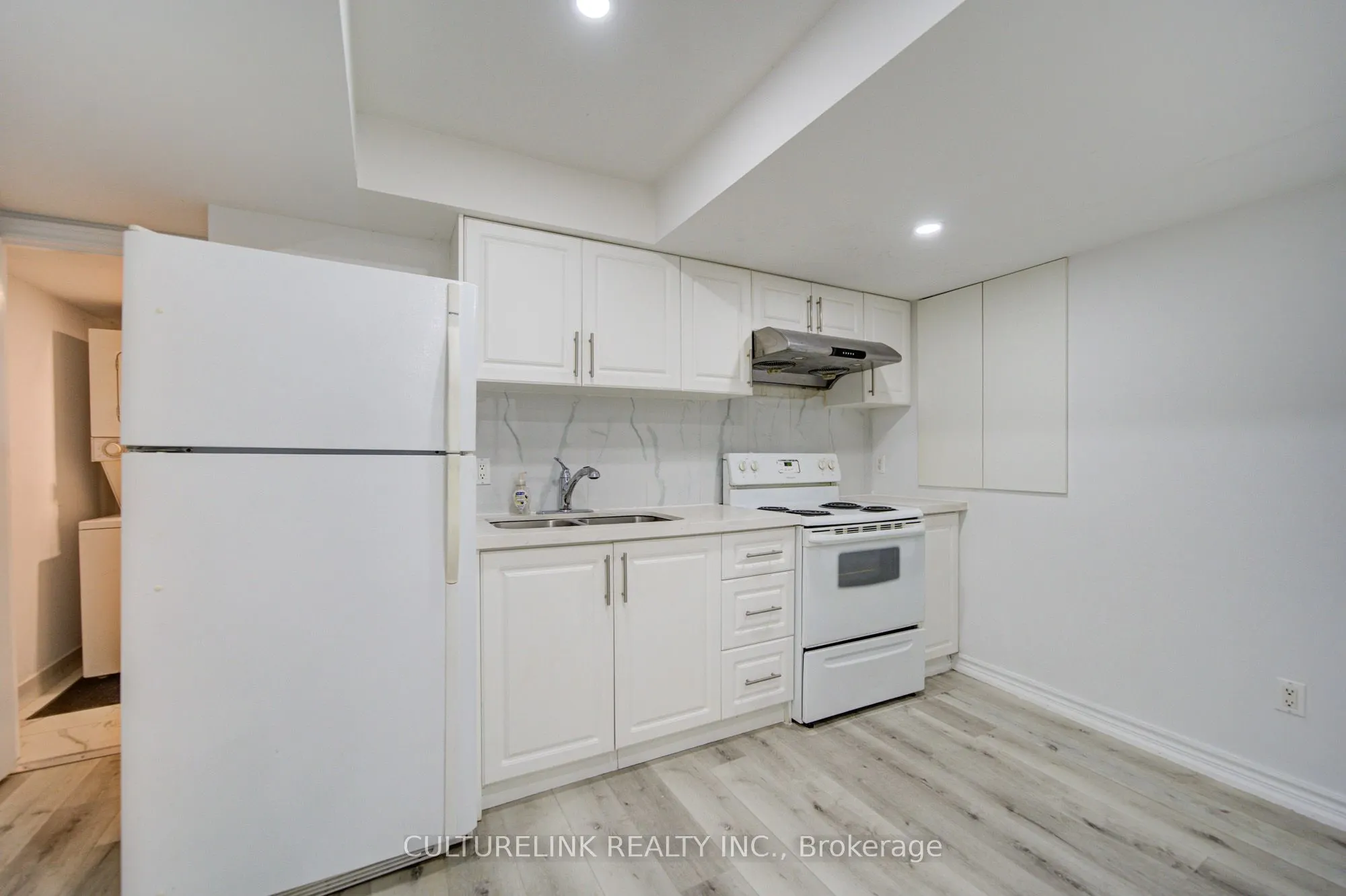 2 Hartwell Place