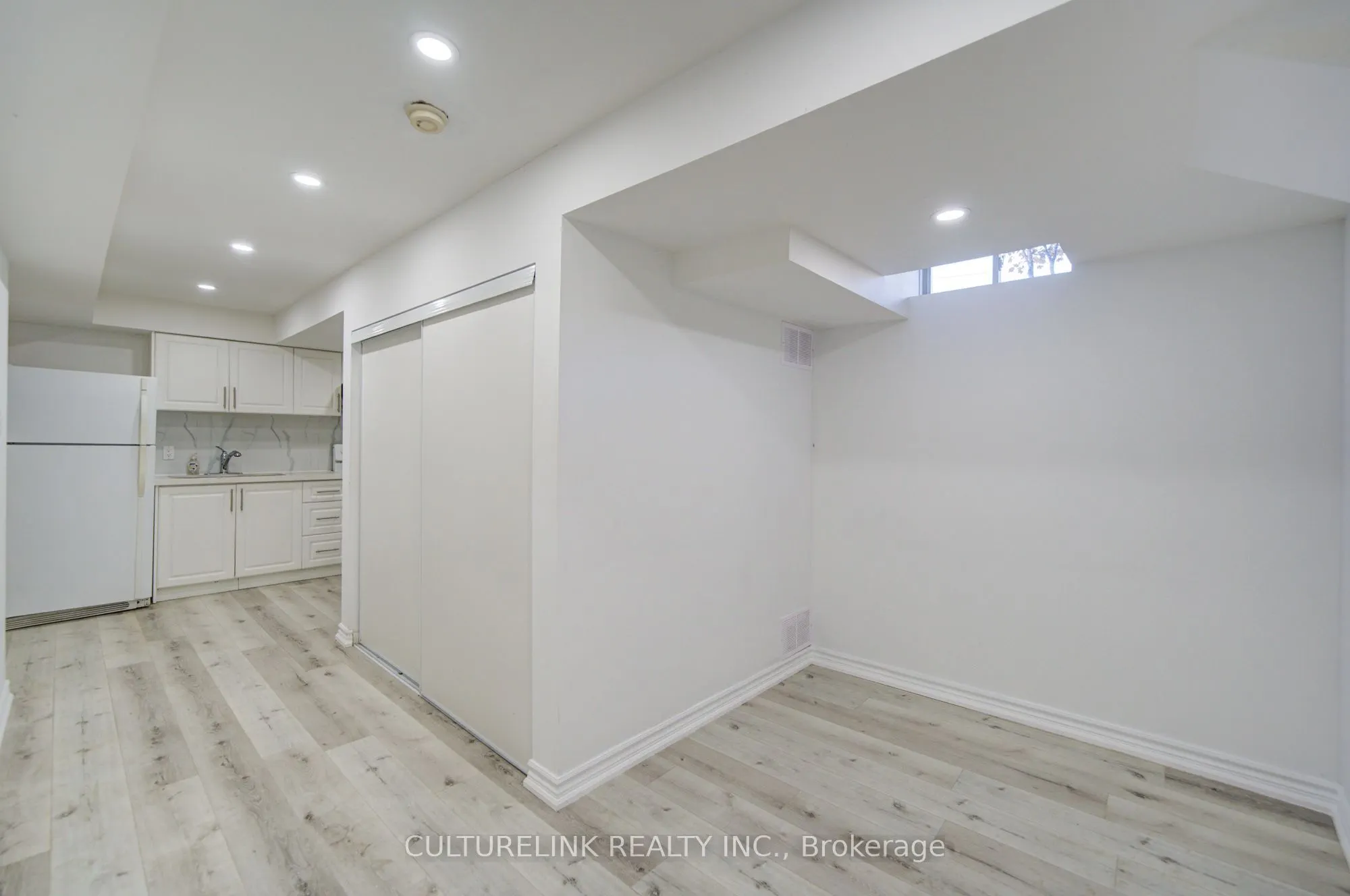 2 Hartwell Place