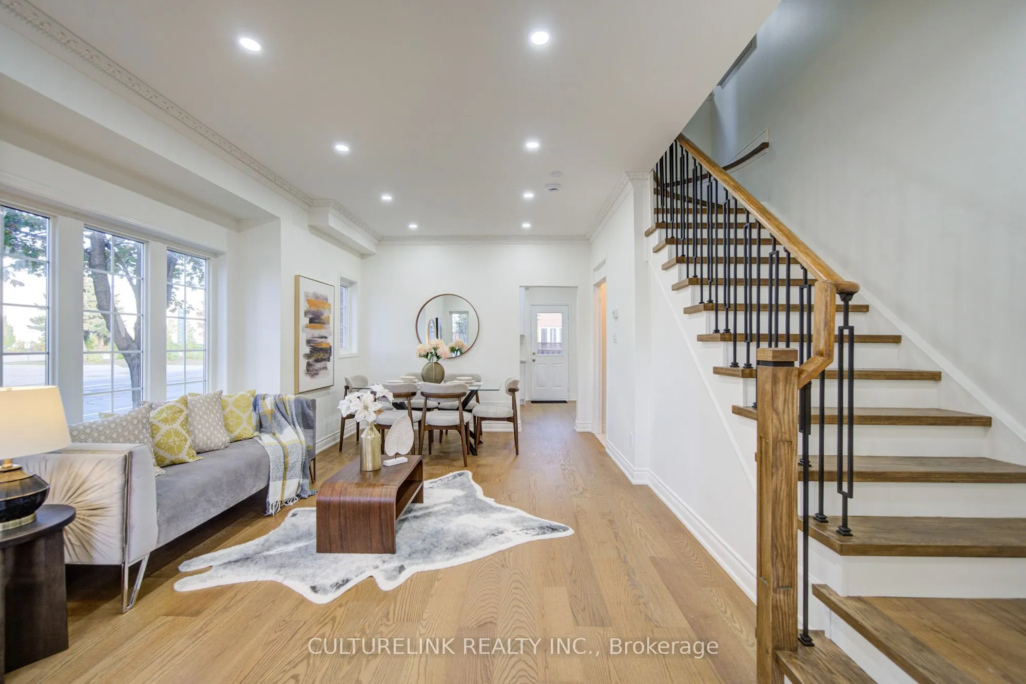 2 Hartwell Place