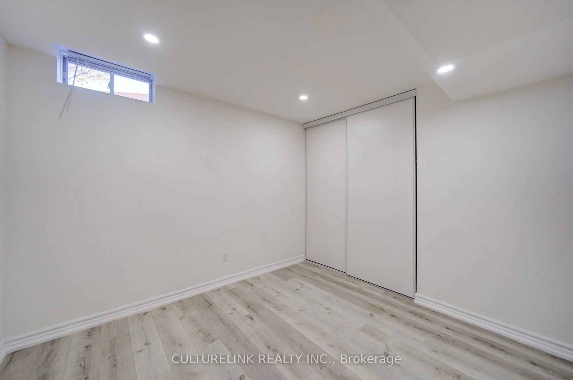 2 Hartwell Place