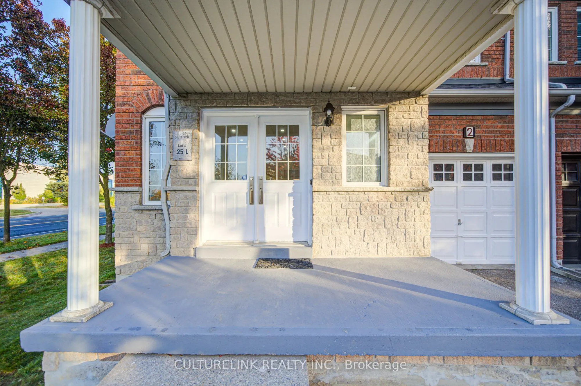 2 Hartwell Place
