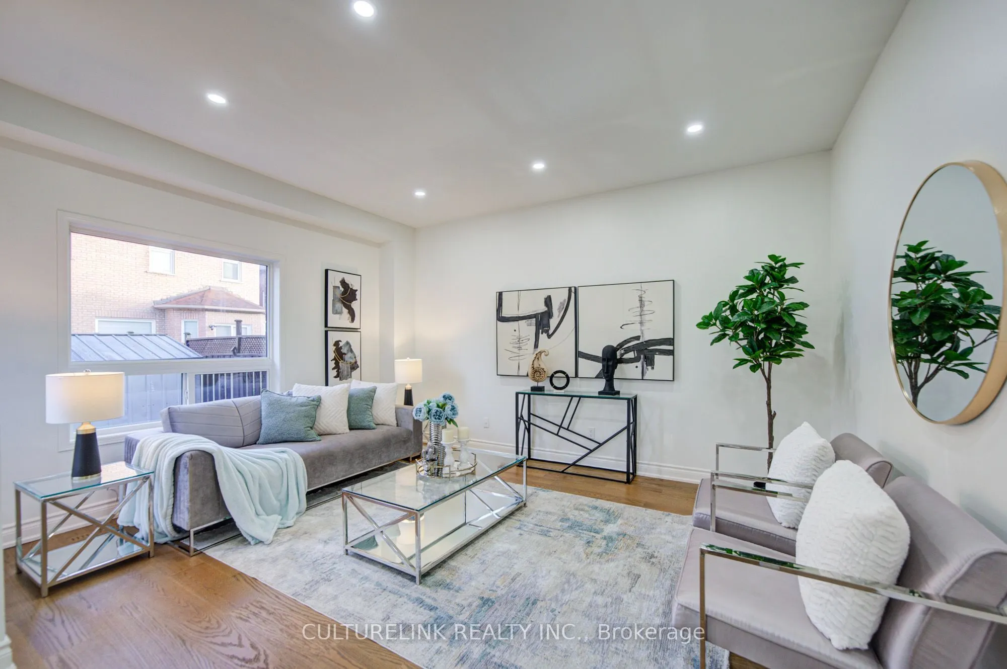 2 Hartwell Place