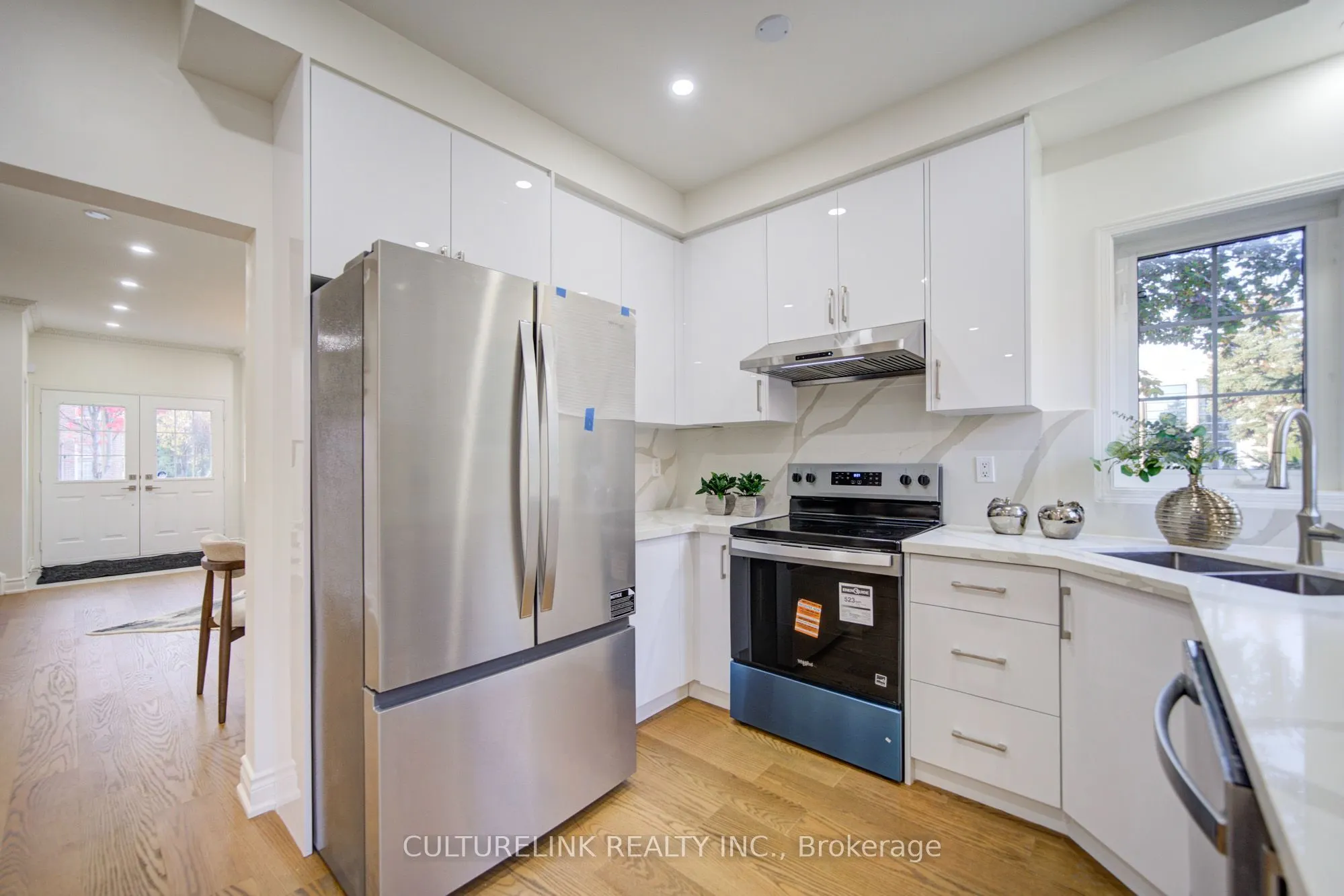 2 Hartwell Place
