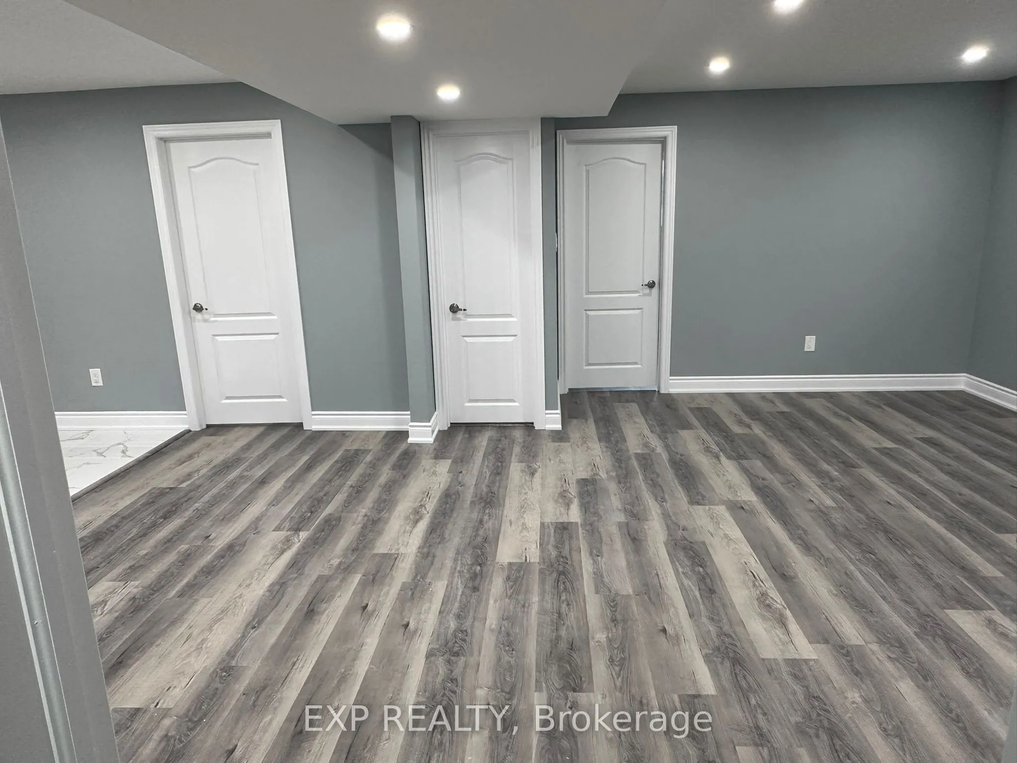 31 Lorne Thomas Place