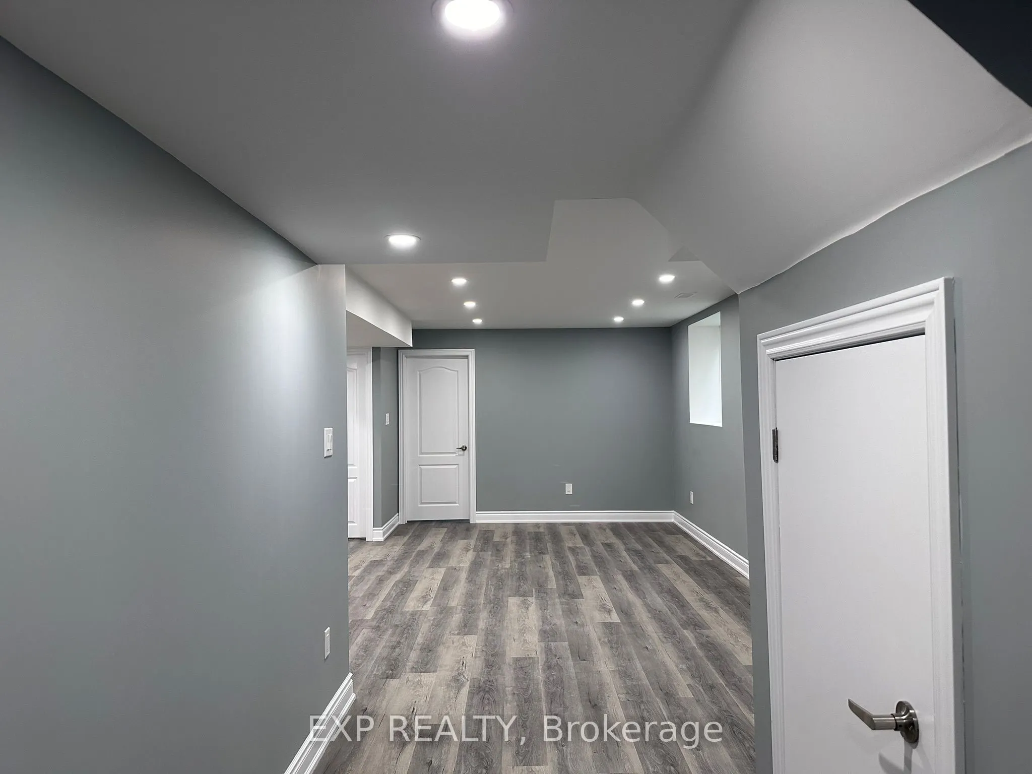 31 Lorne Thomas Place