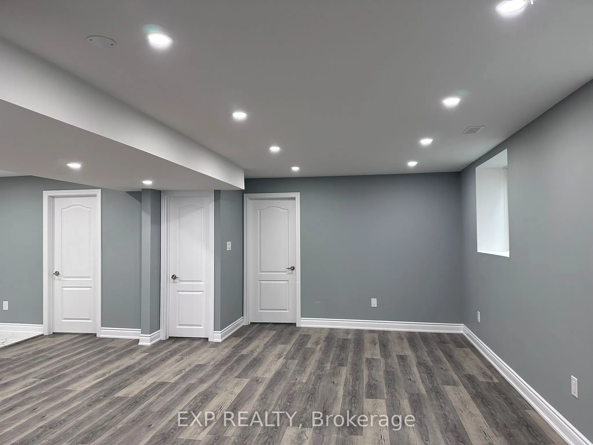 31 Lorne Thomas Place