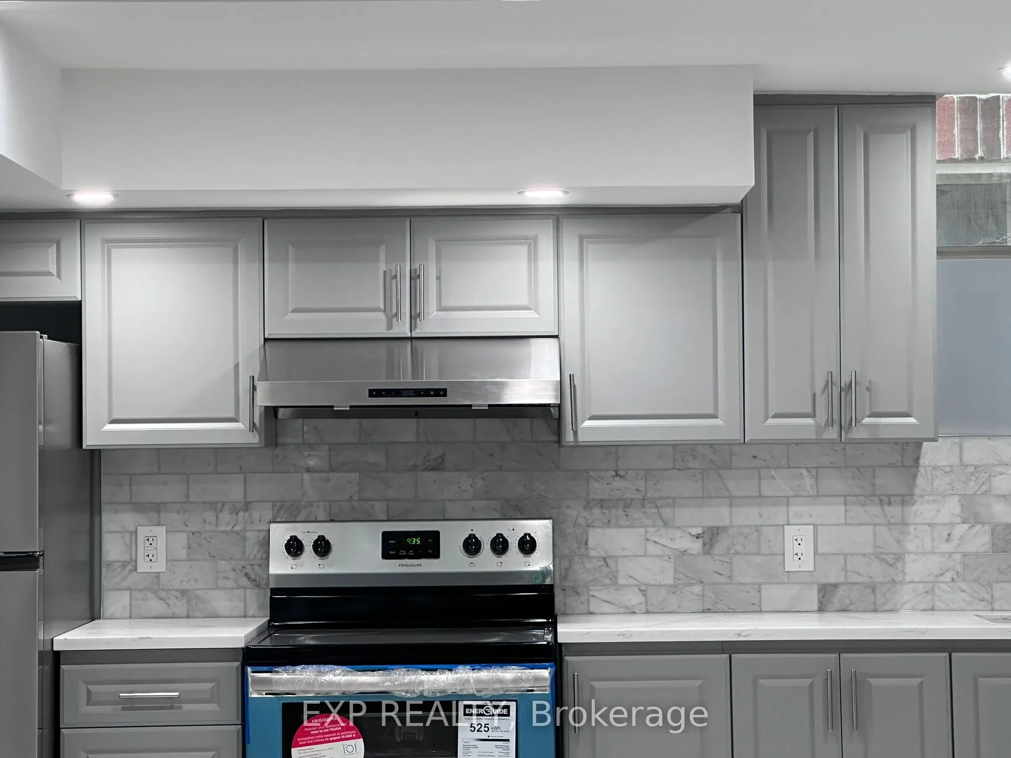 31 Lorne Thomas Place