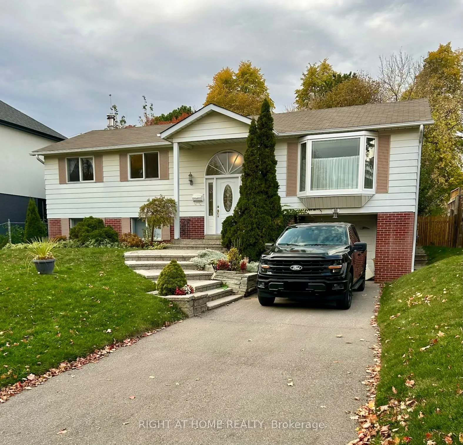 94 Southdale Drive