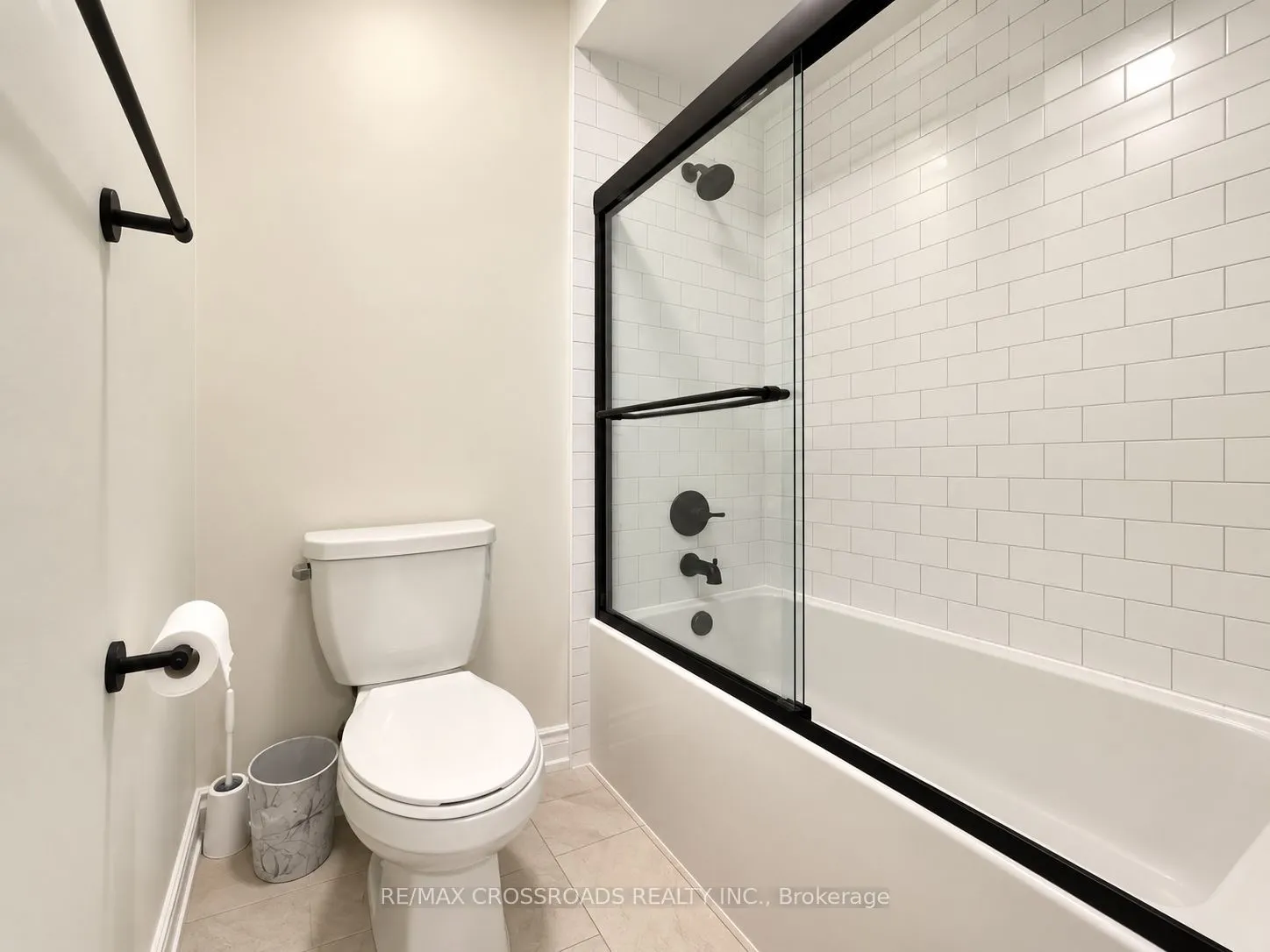 106 MATAWIN Lane #15