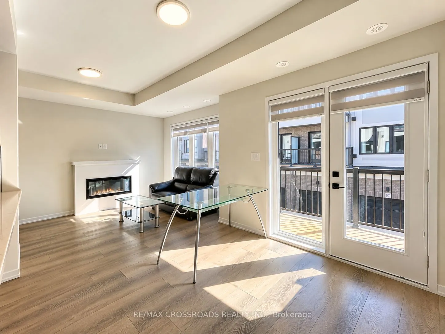 106 MATAWIN Lane #15