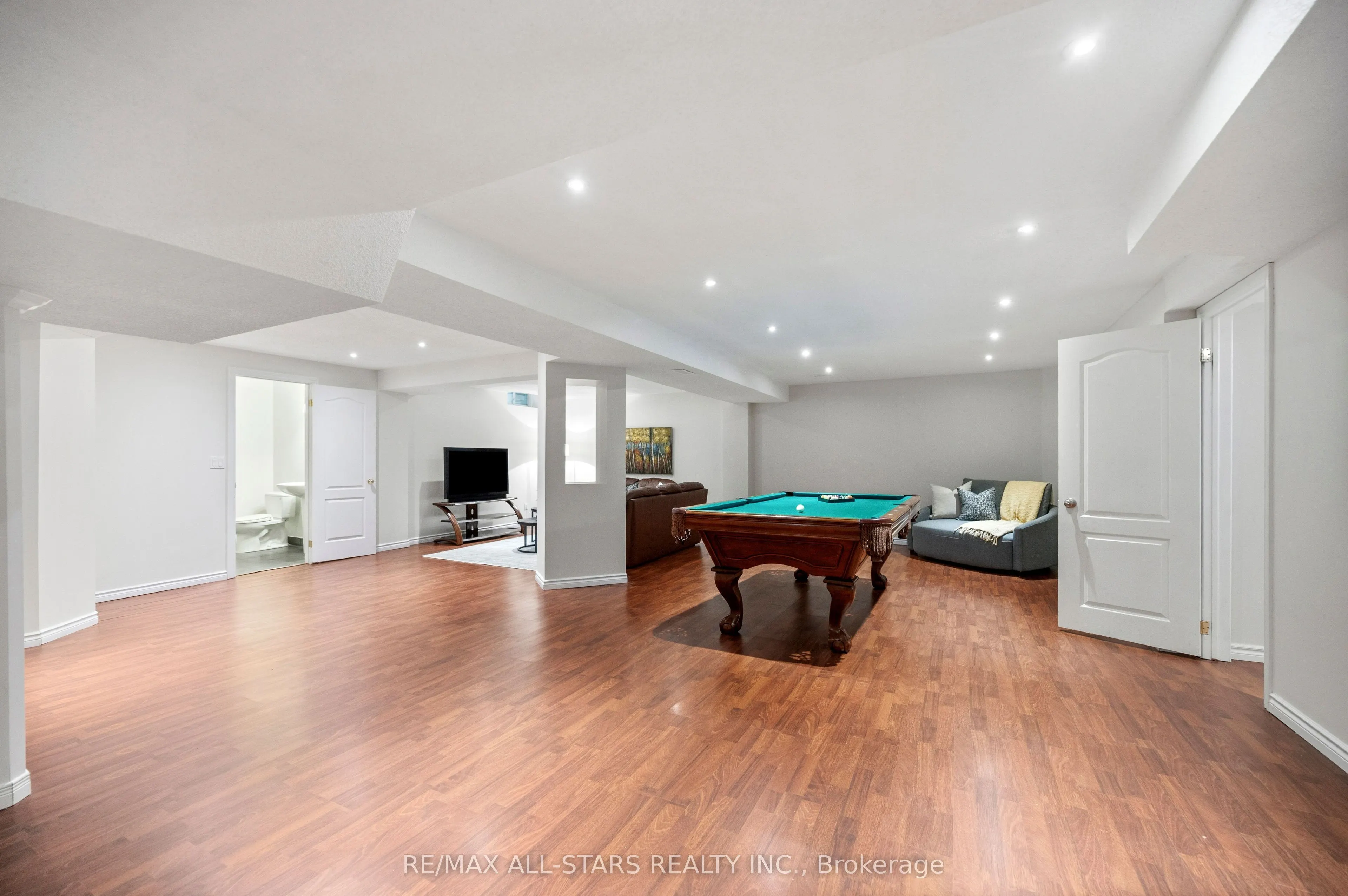 23 Charrington Crescent