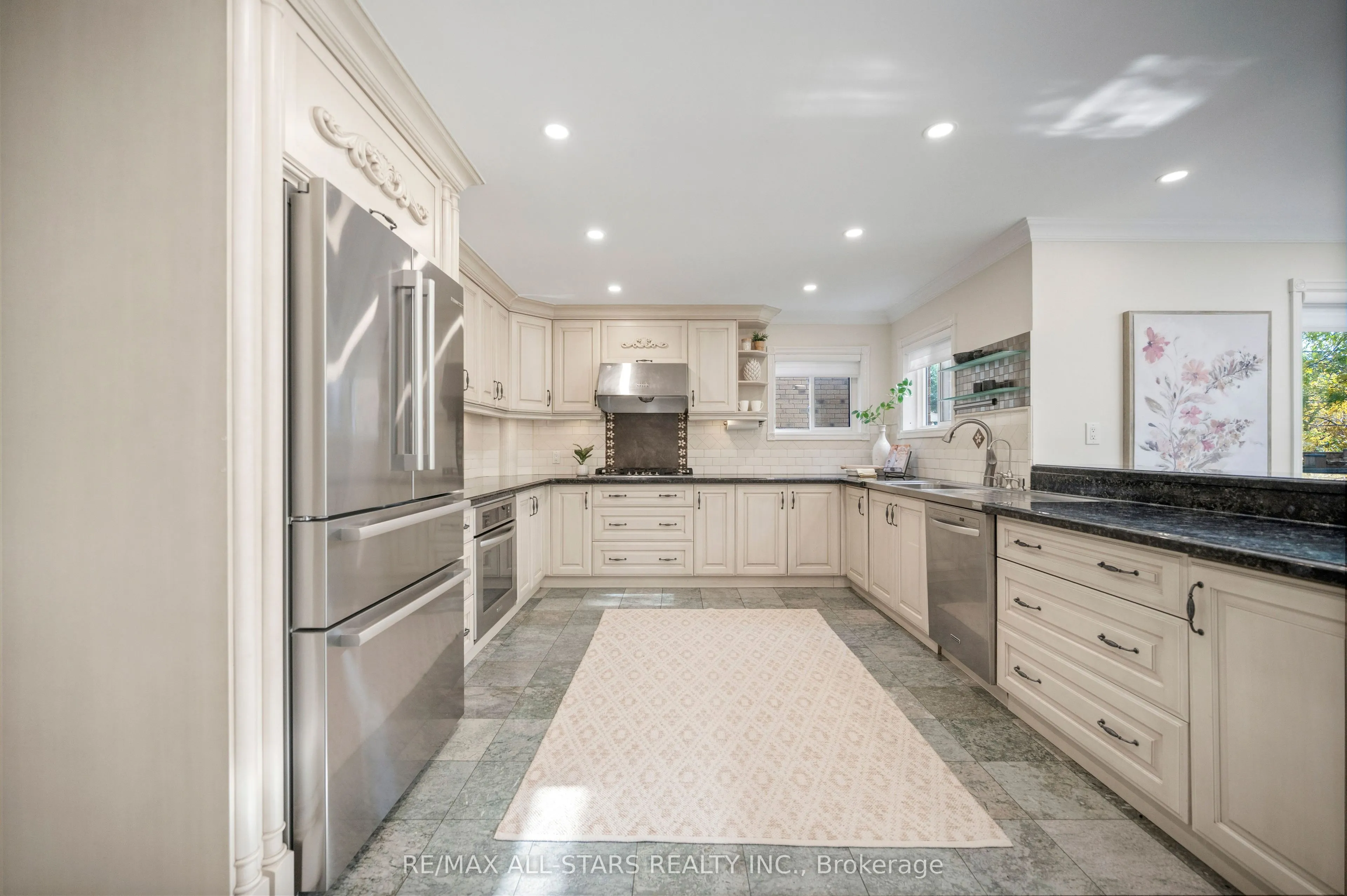 23 Charrington Crescent