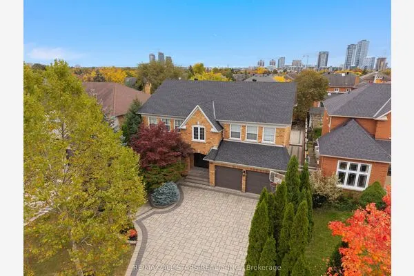 23 Charrington Crescent