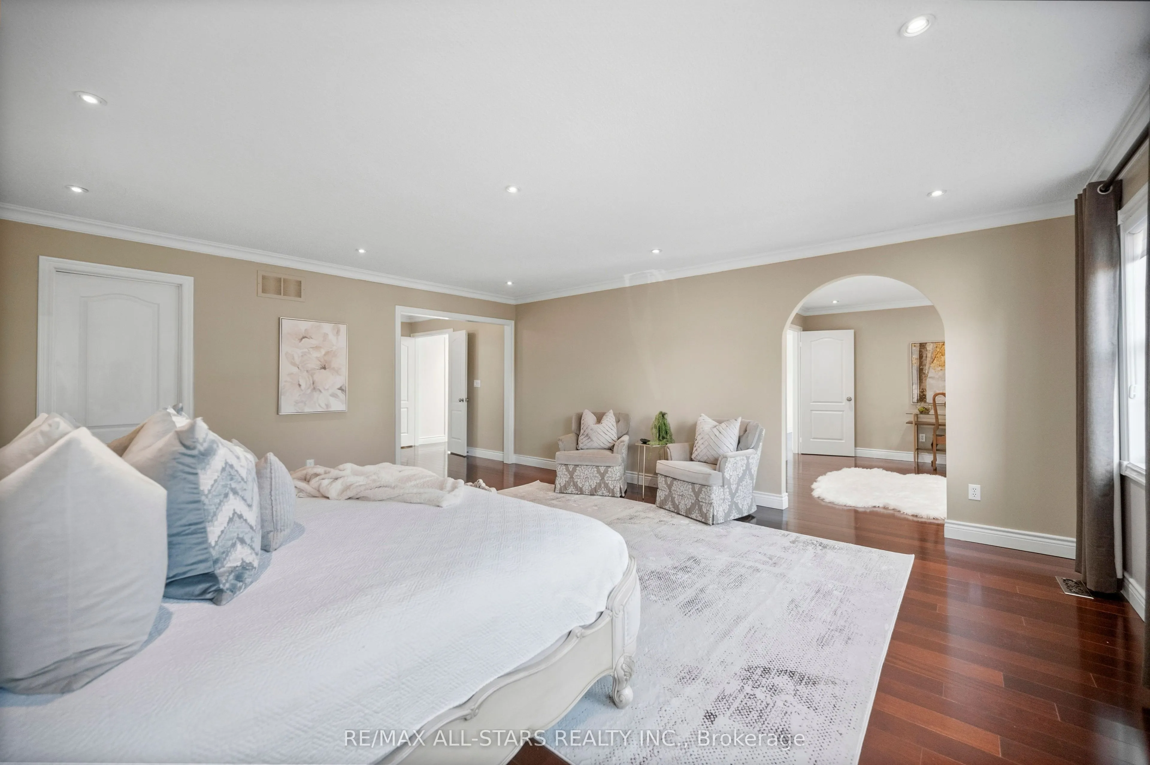 23 Charrington Crescent