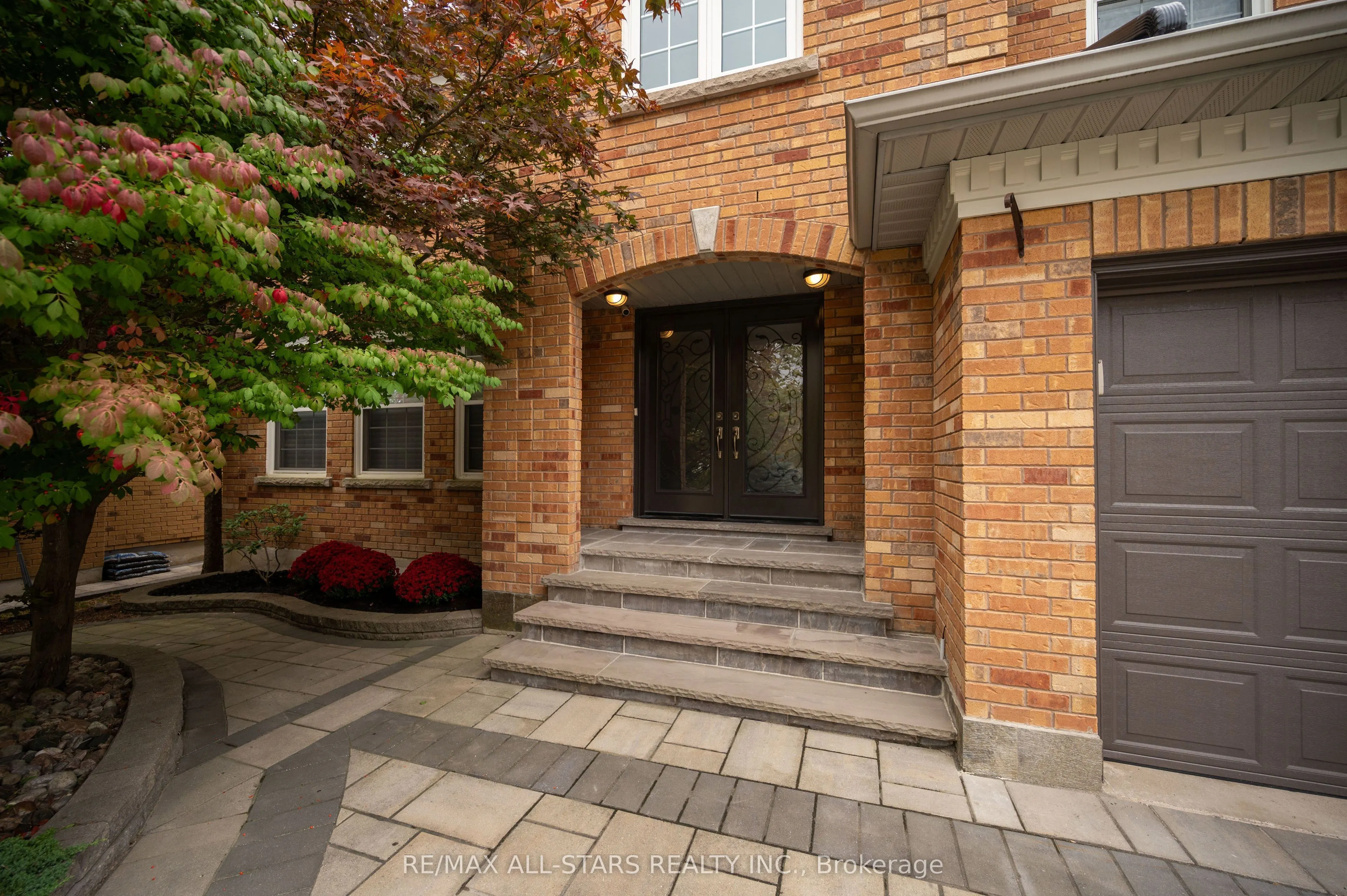 23 Charrington Crescent
