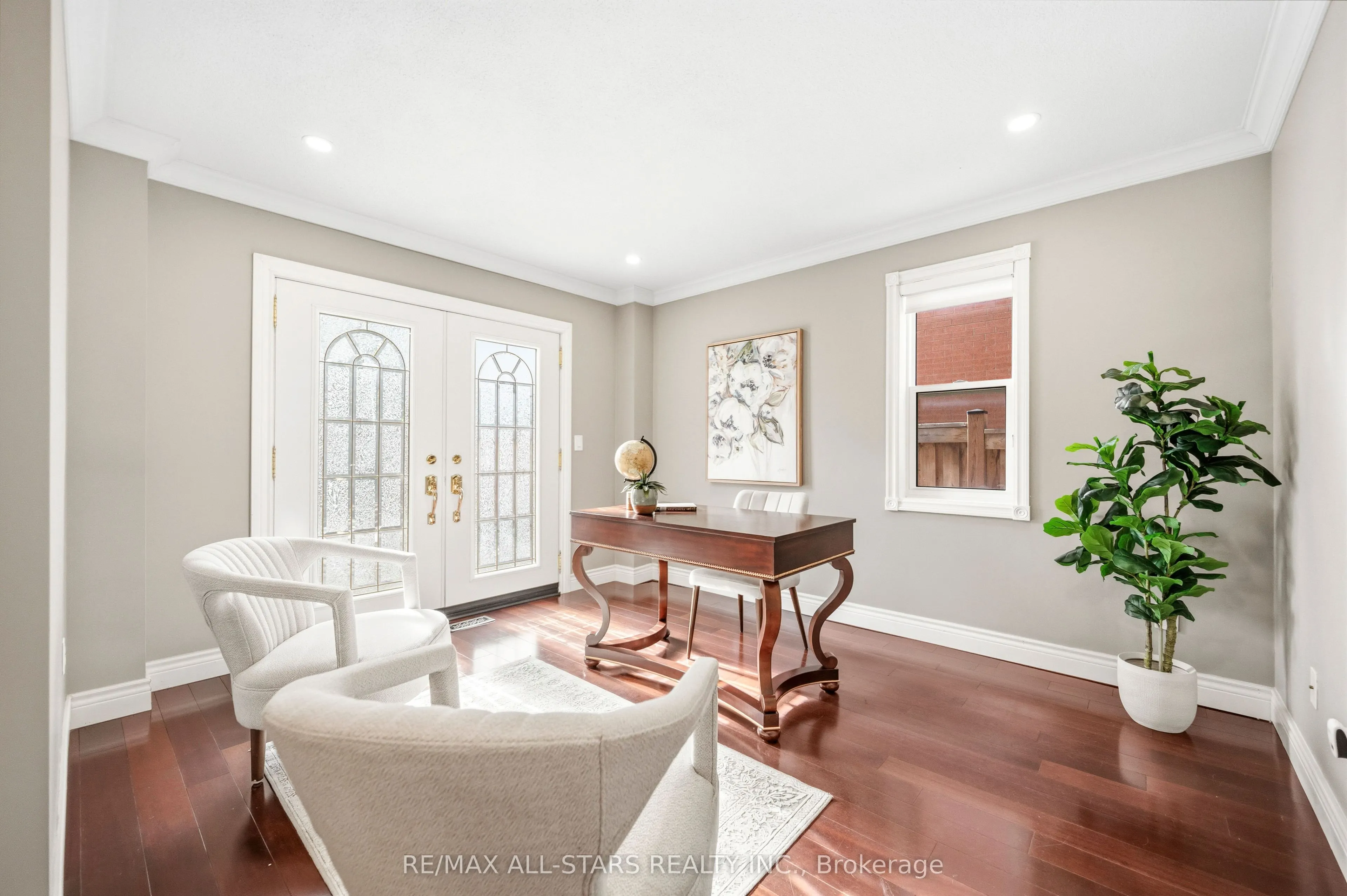 23 Charrington Crescent