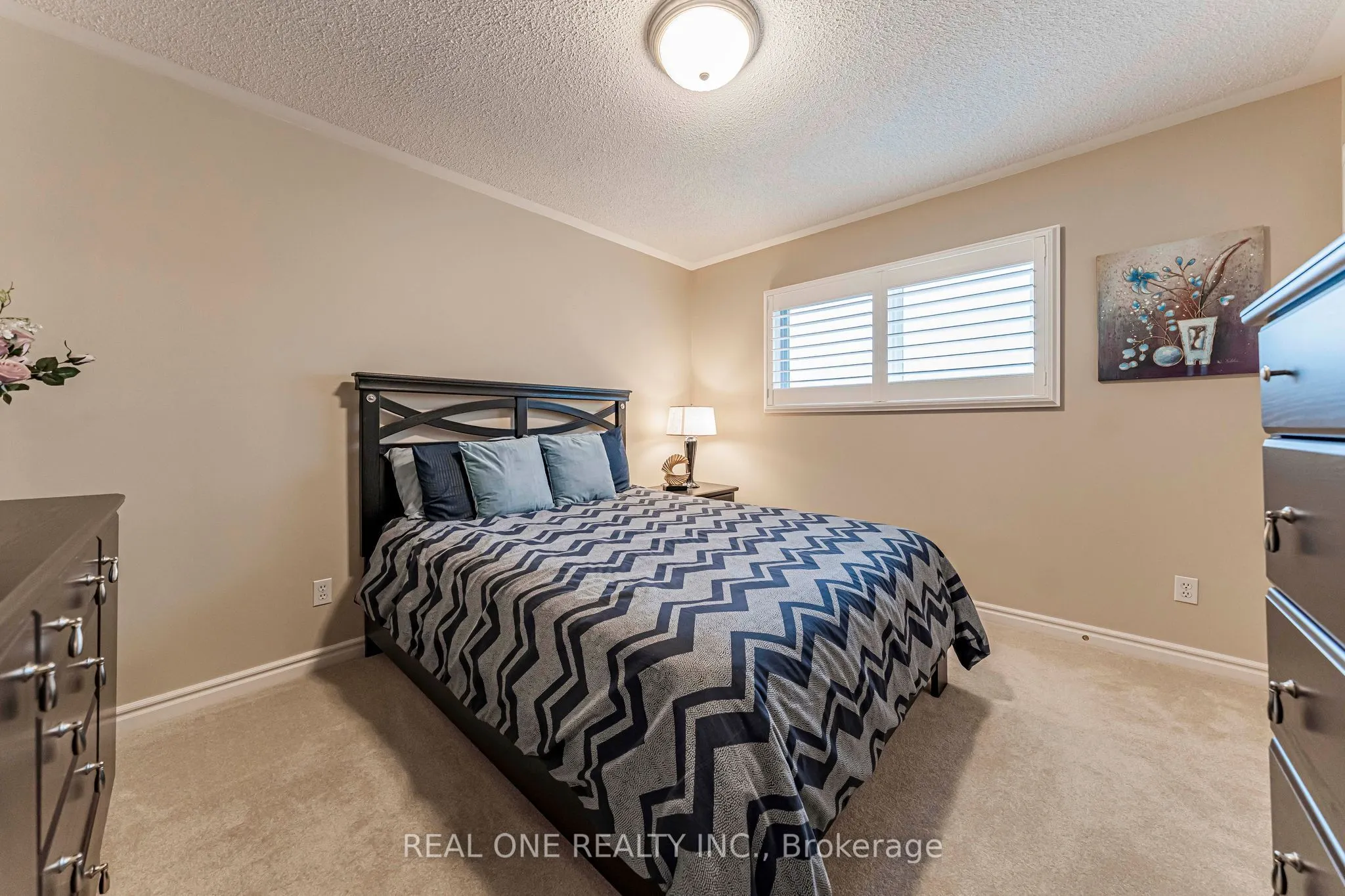 45 JOHN BUTTON Boulevard