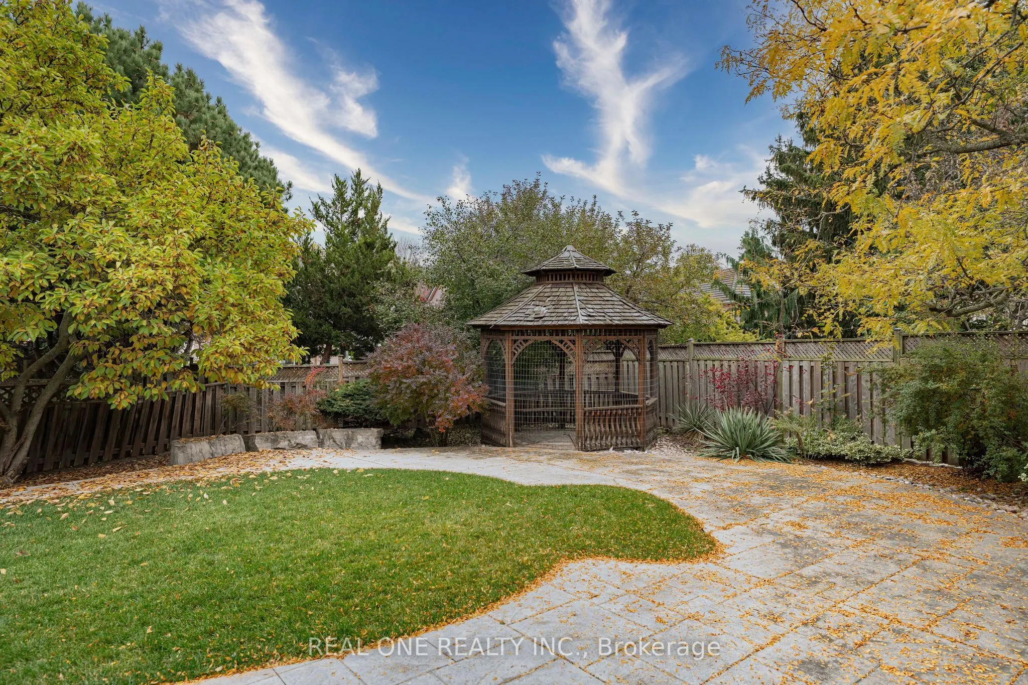 45 JOHN BUTTON Boulevard