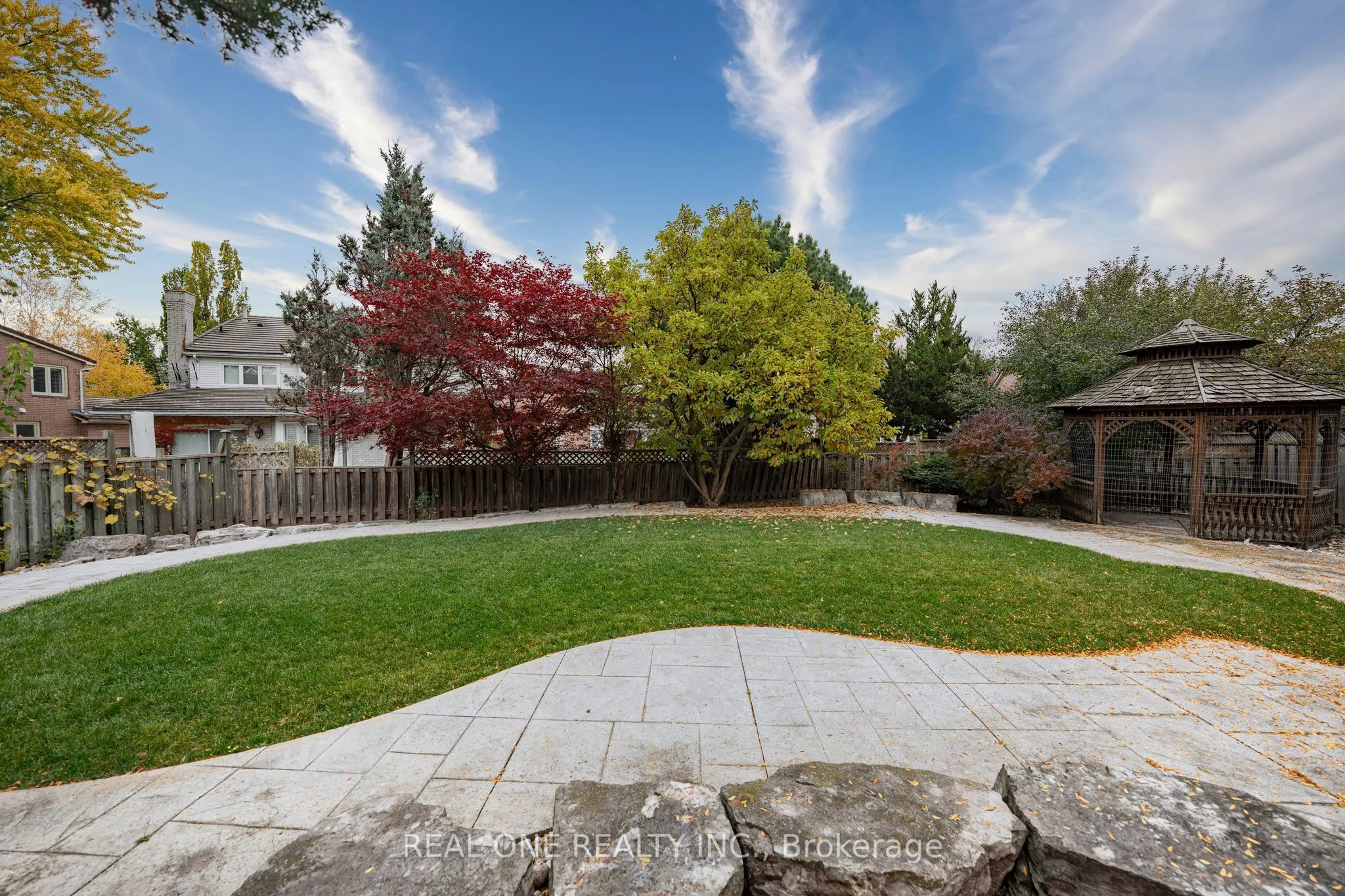 45 JOHN BUTTON Boulevard