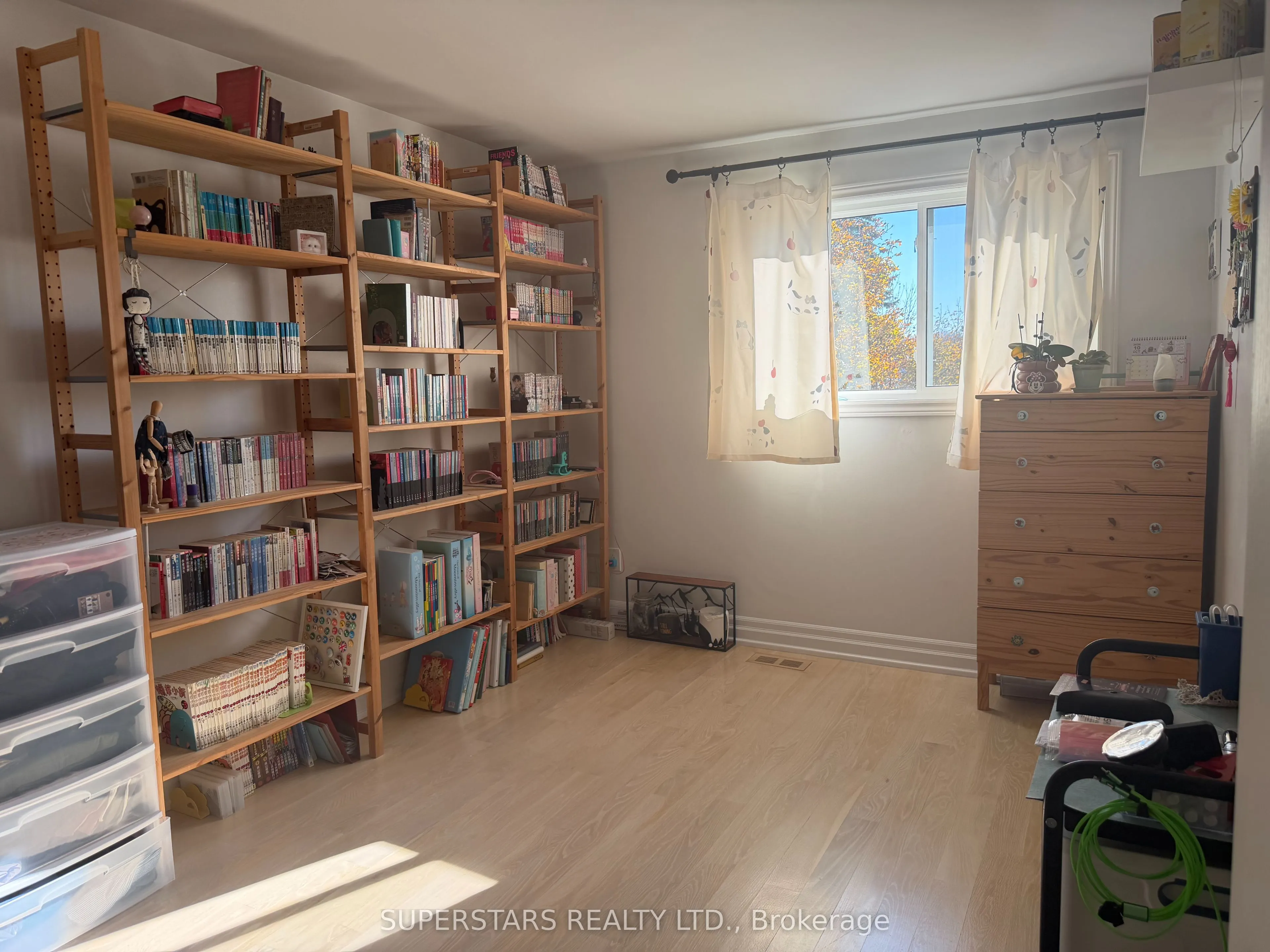44 Henderson Drive #12