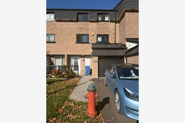 44 Henderson Drive #12