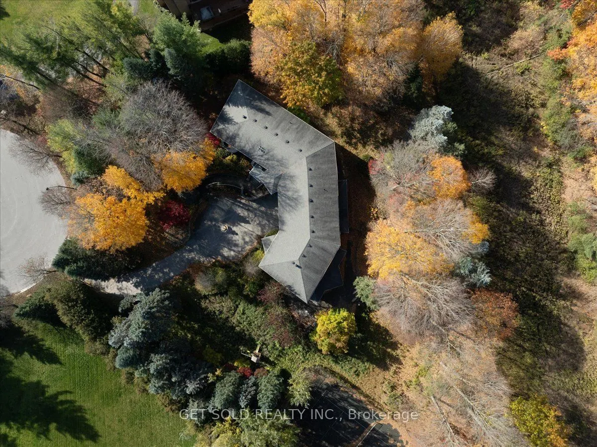 76 Silver Fox Place