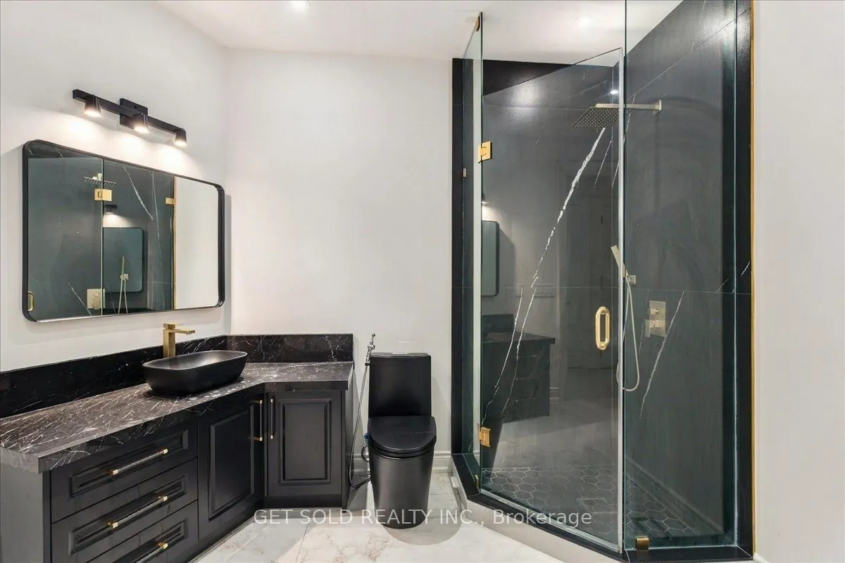 76 Silver Fox Place